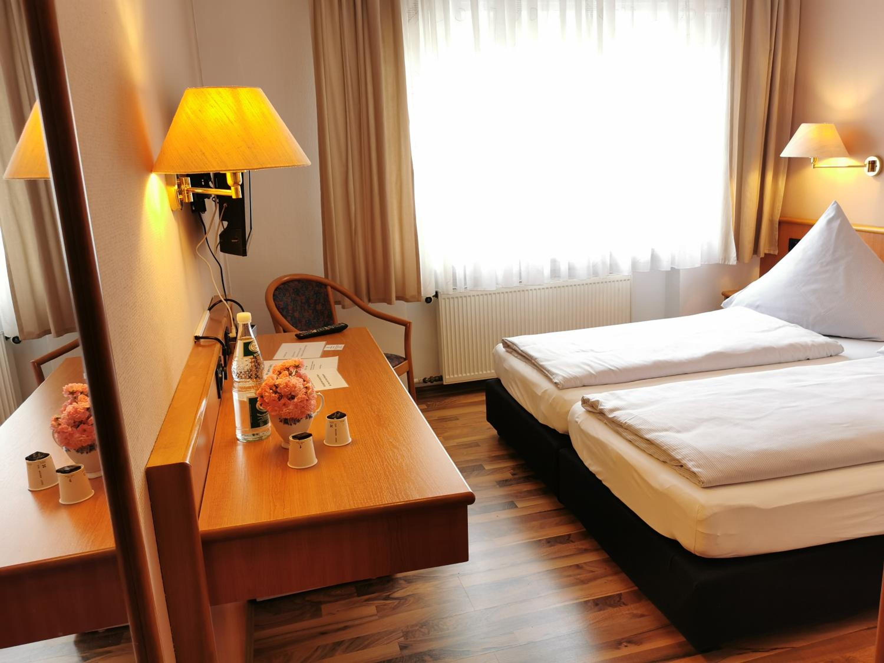 Standard Double Room - Photo 1