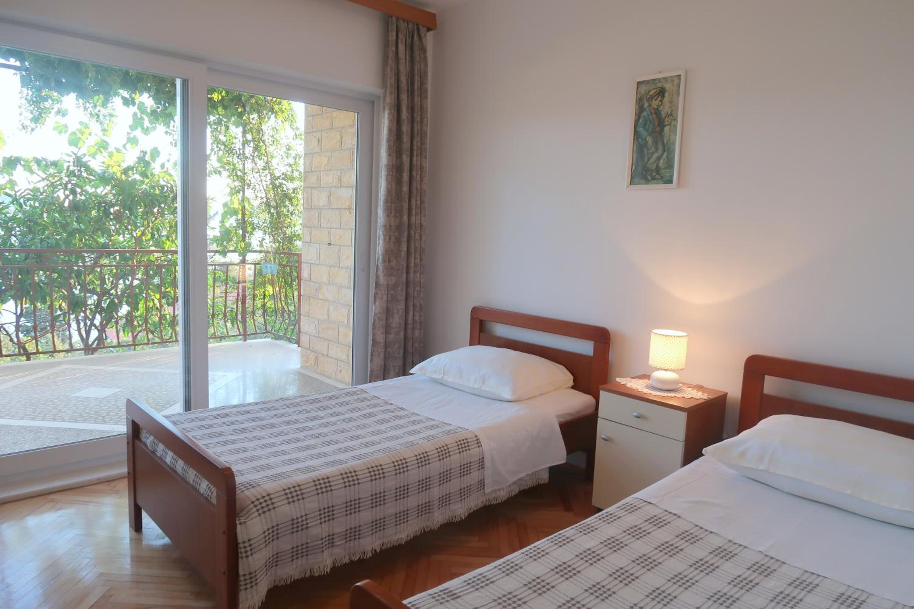 Three-Bedroom Apartment with Sea View photo 1