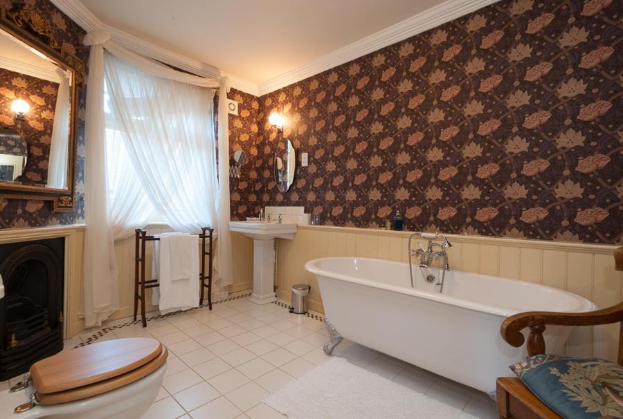 Superior Double Room with Bath photo 2