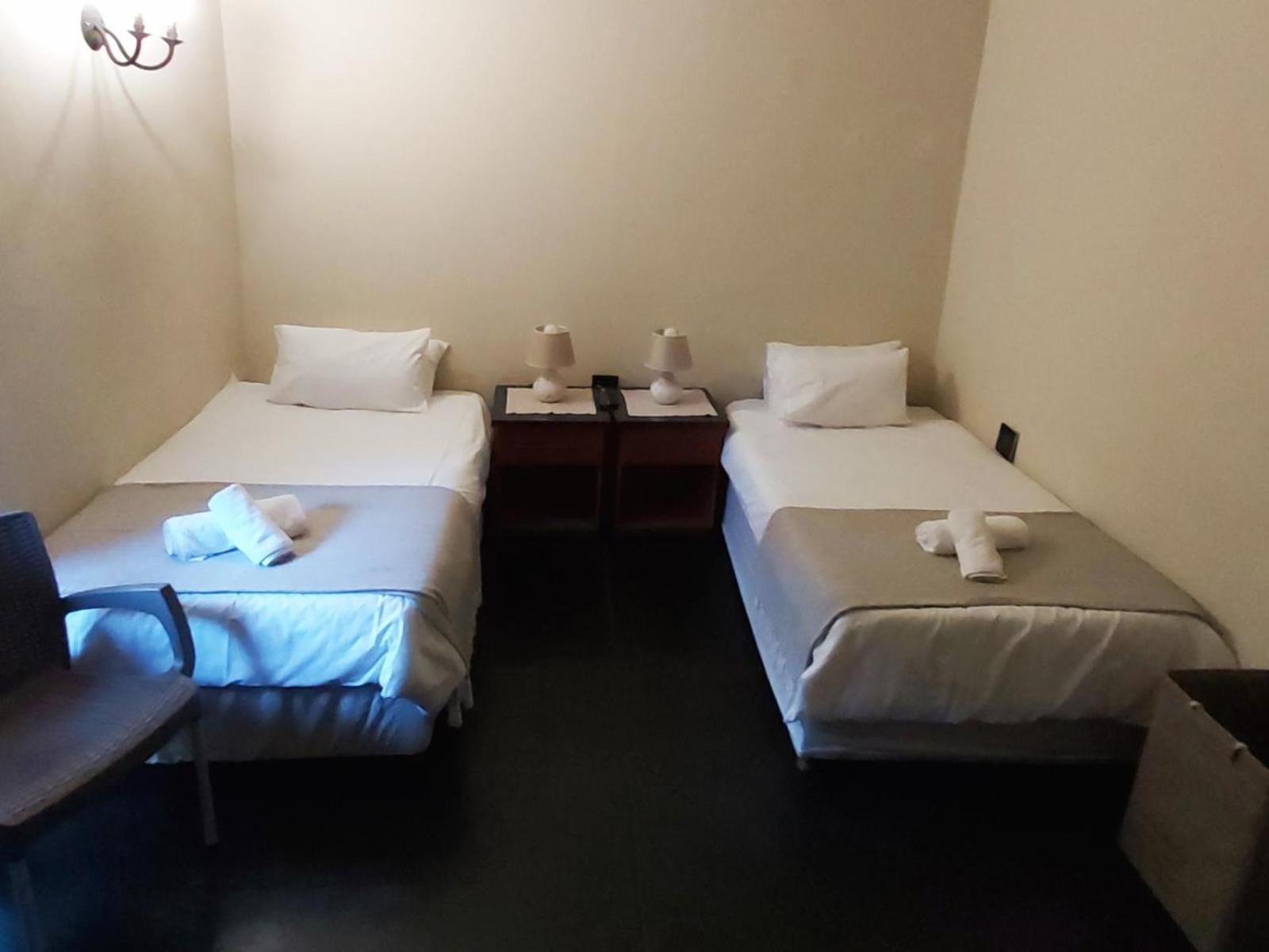 Basic Twin Room photo 1