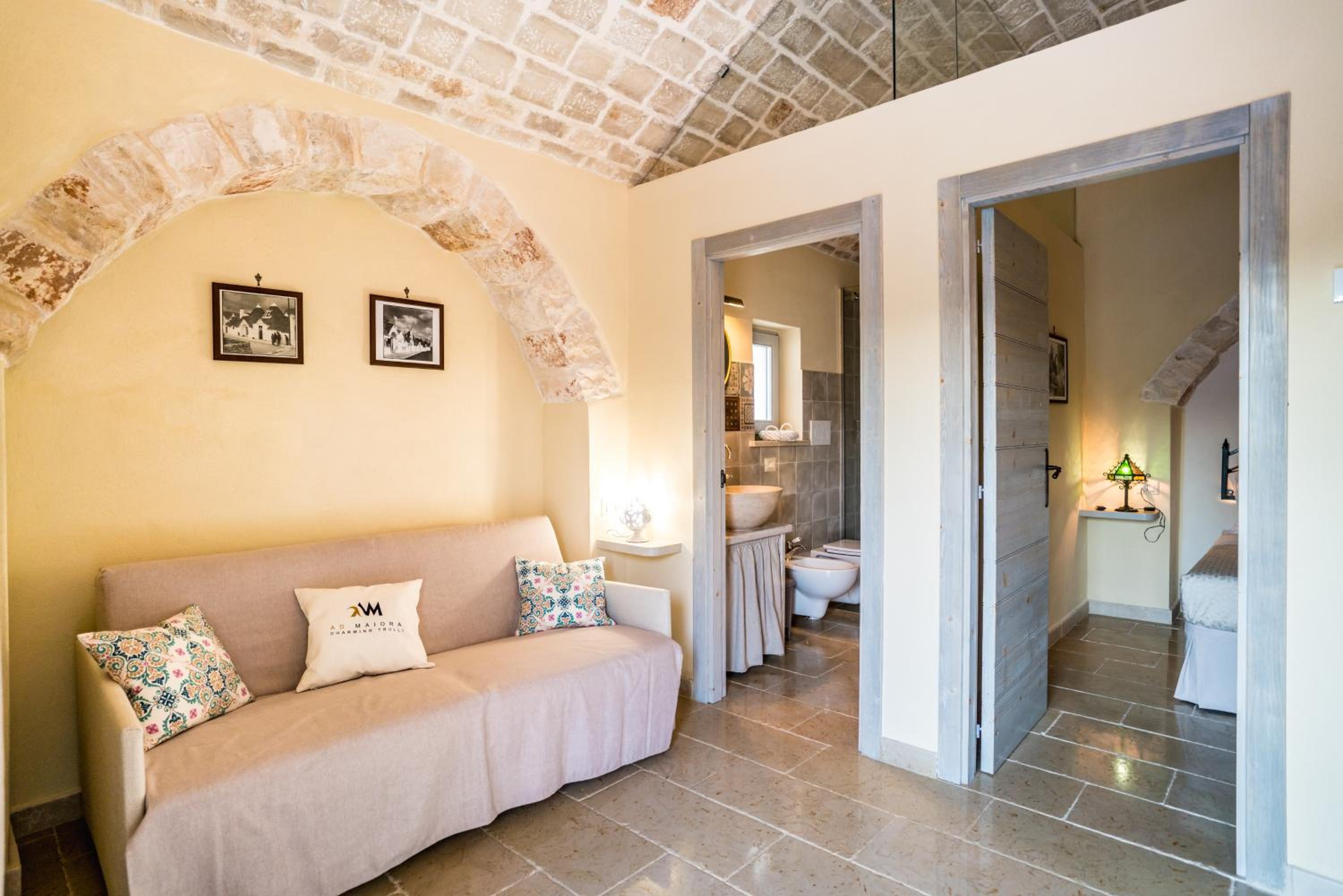 One-Bedroom Villa - Photo 7