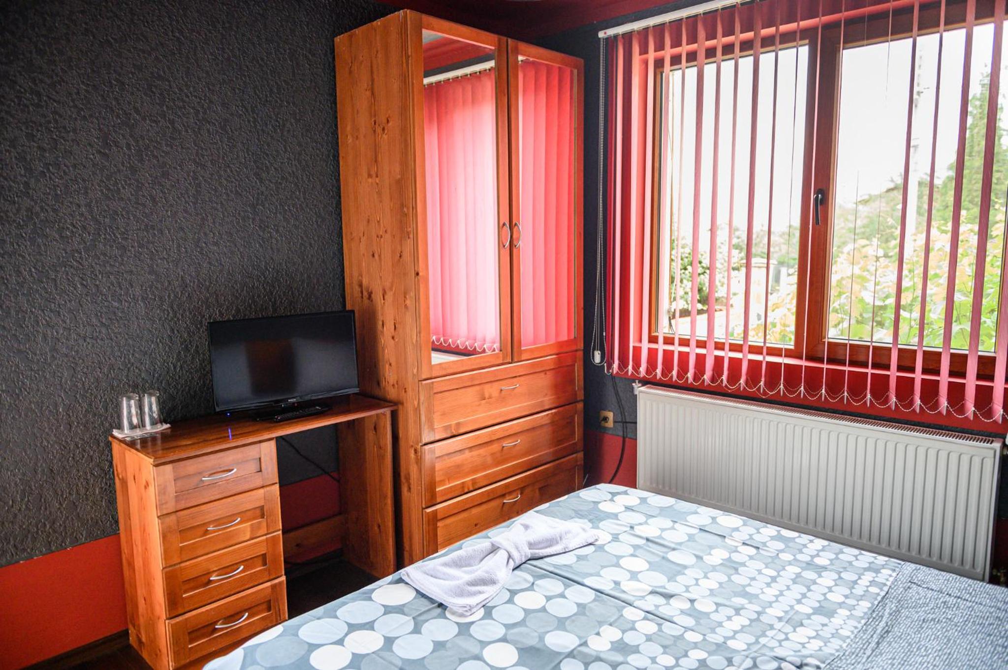 Double Room with Extra Bed photo 2