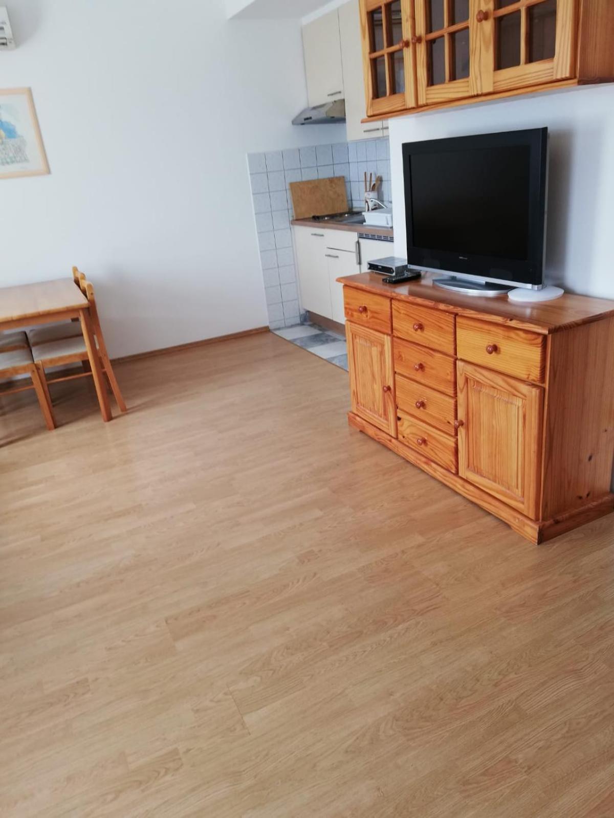 Apartment photo 3