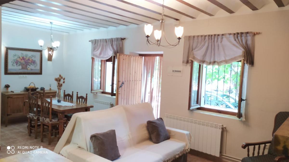 One-Bedroom House photo 3
