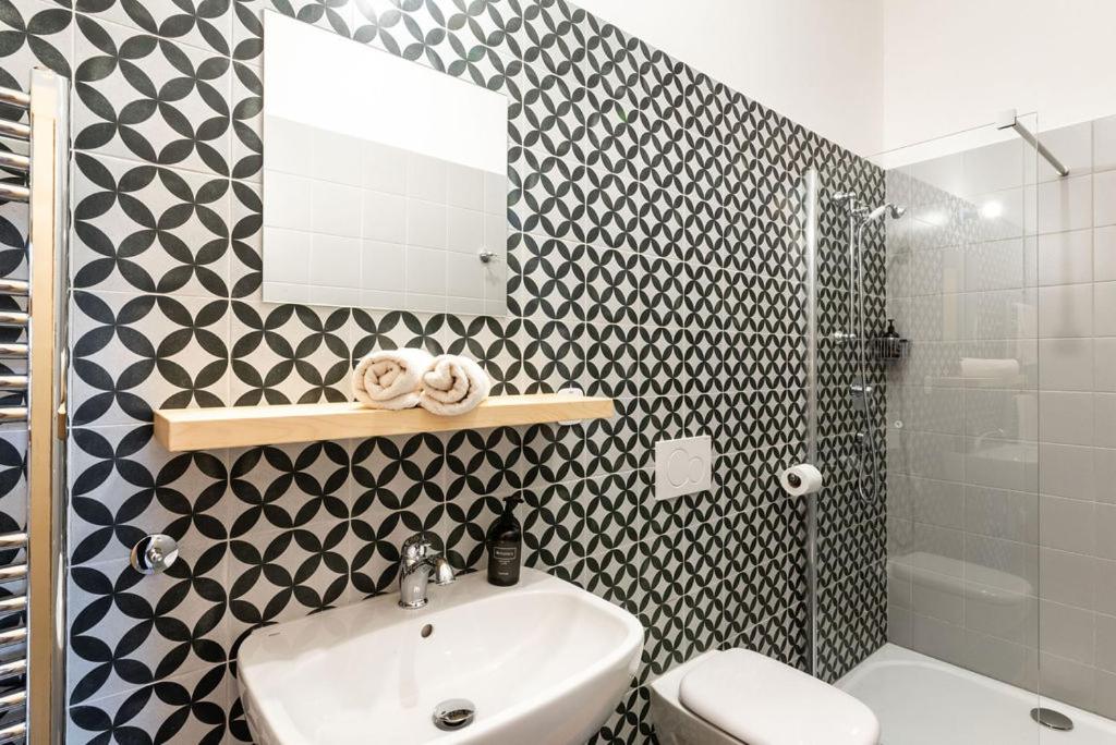 Double Room with Private Bathroom photo 3