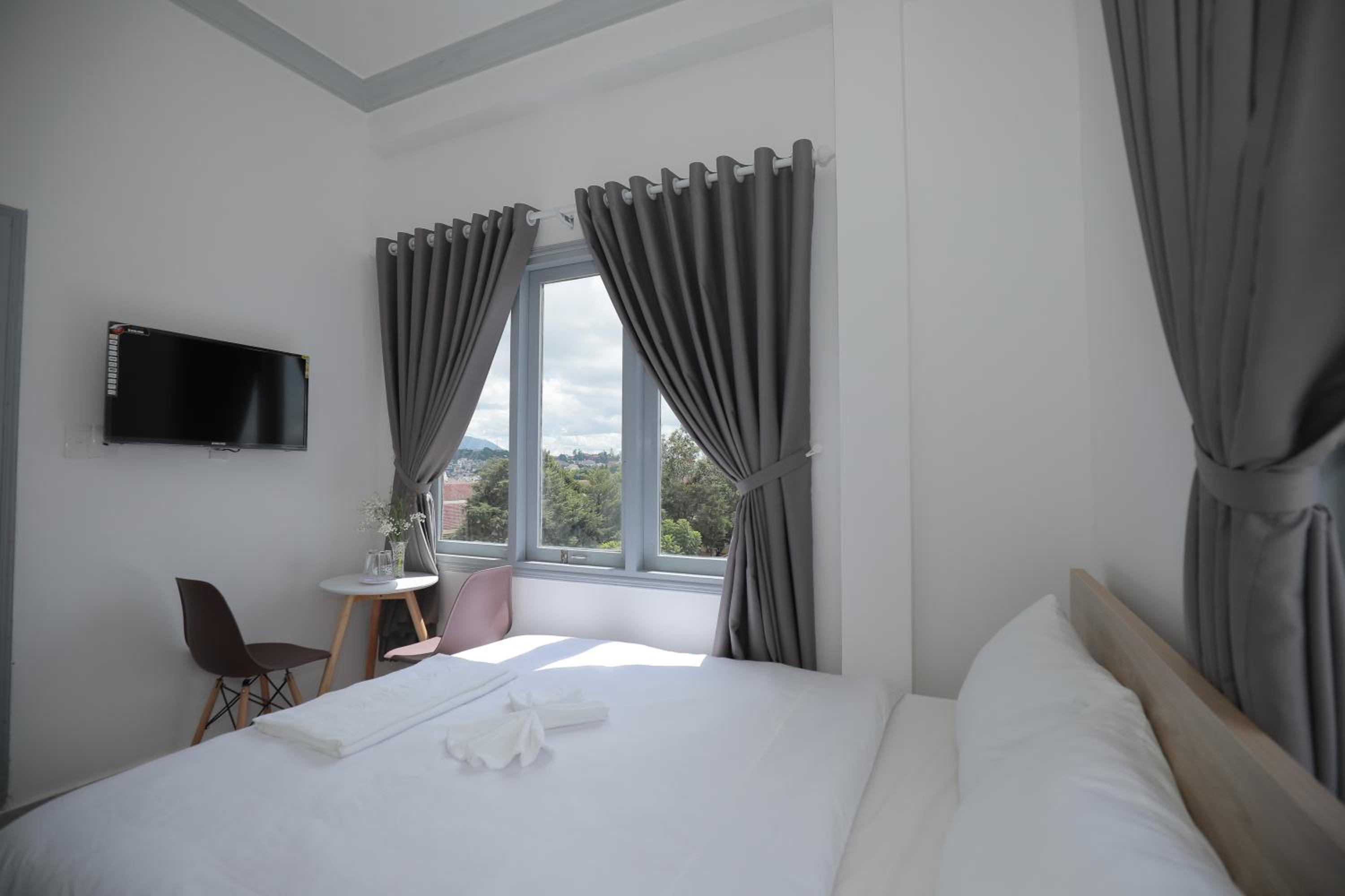 Superior Quadruple Room - Photo 18