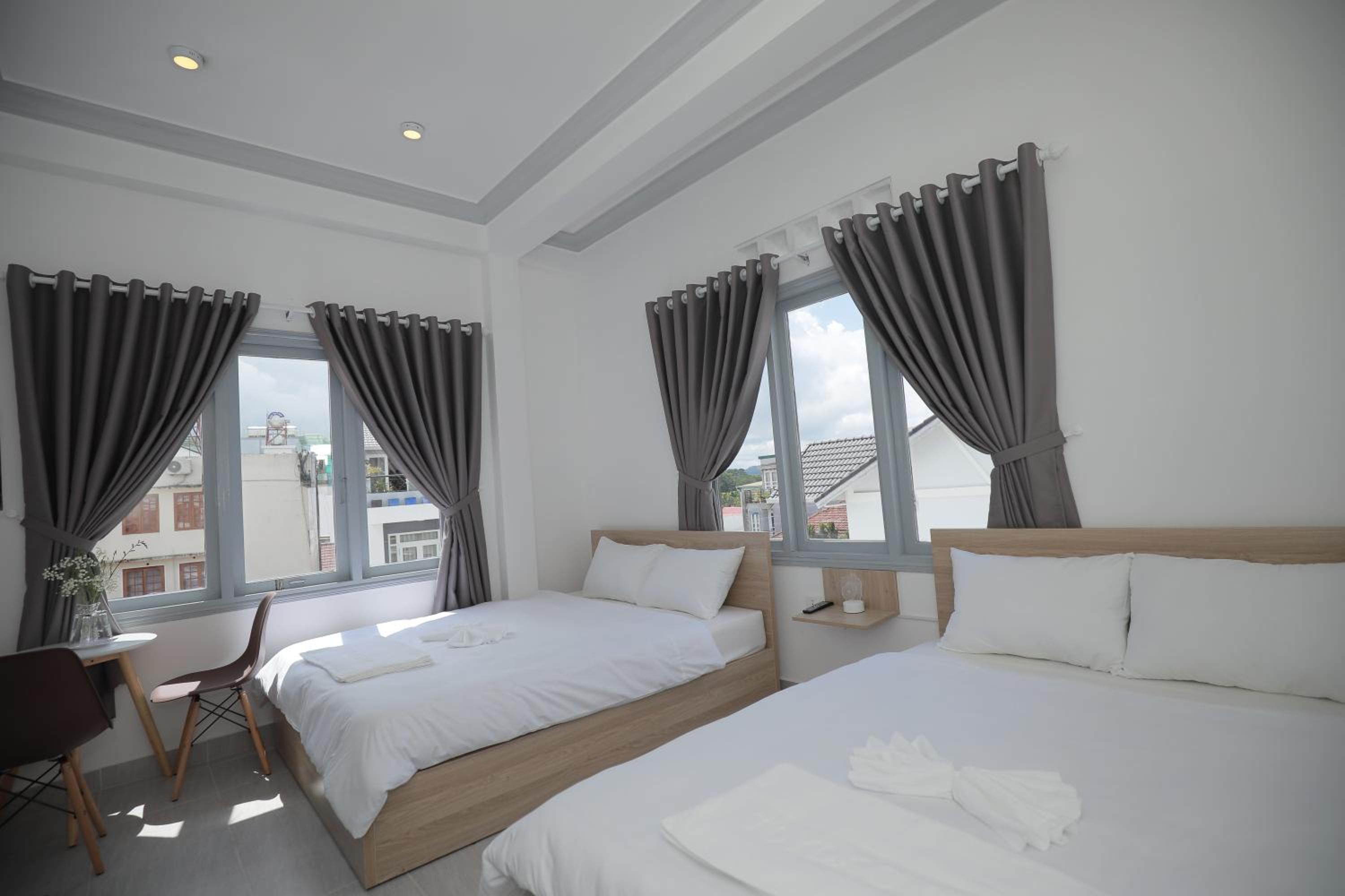 Superior Quadruple Room - Photo 8