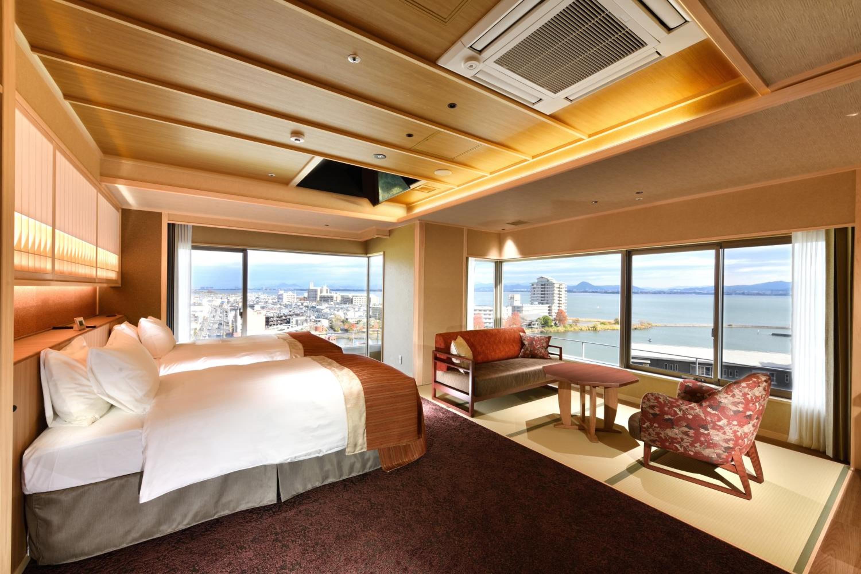 King Suite with Spa Bath