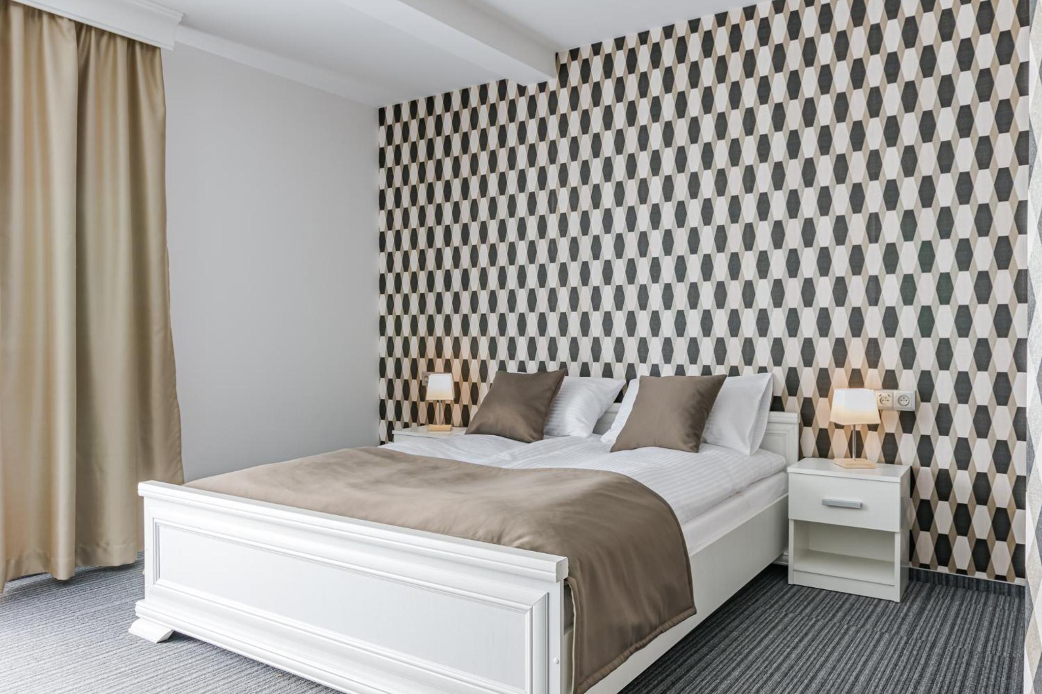 Deluxe Double Room with Balcony - Photo 2