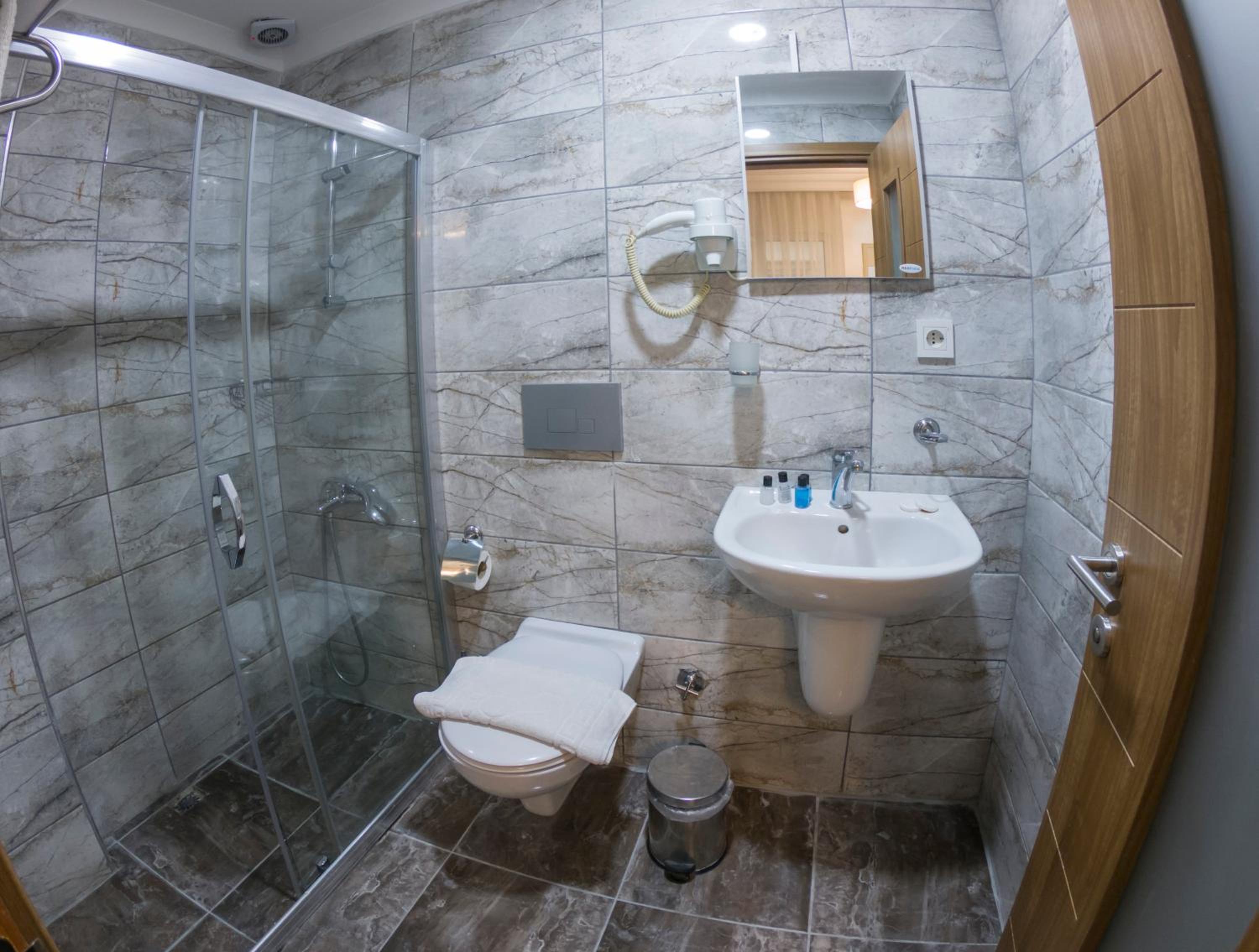 Economy Double or Twin Room photo 2