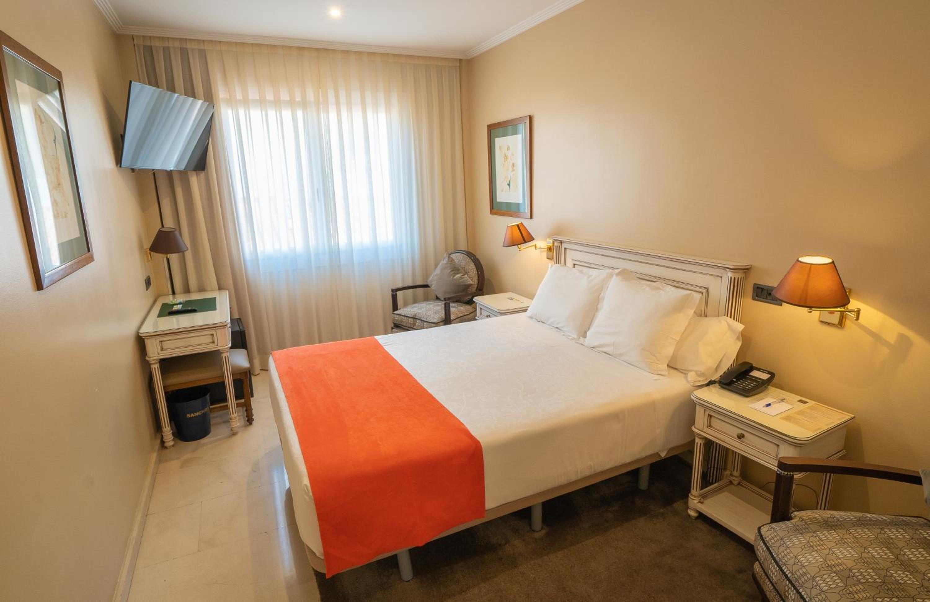 Habitación Doble o con Dos Camas