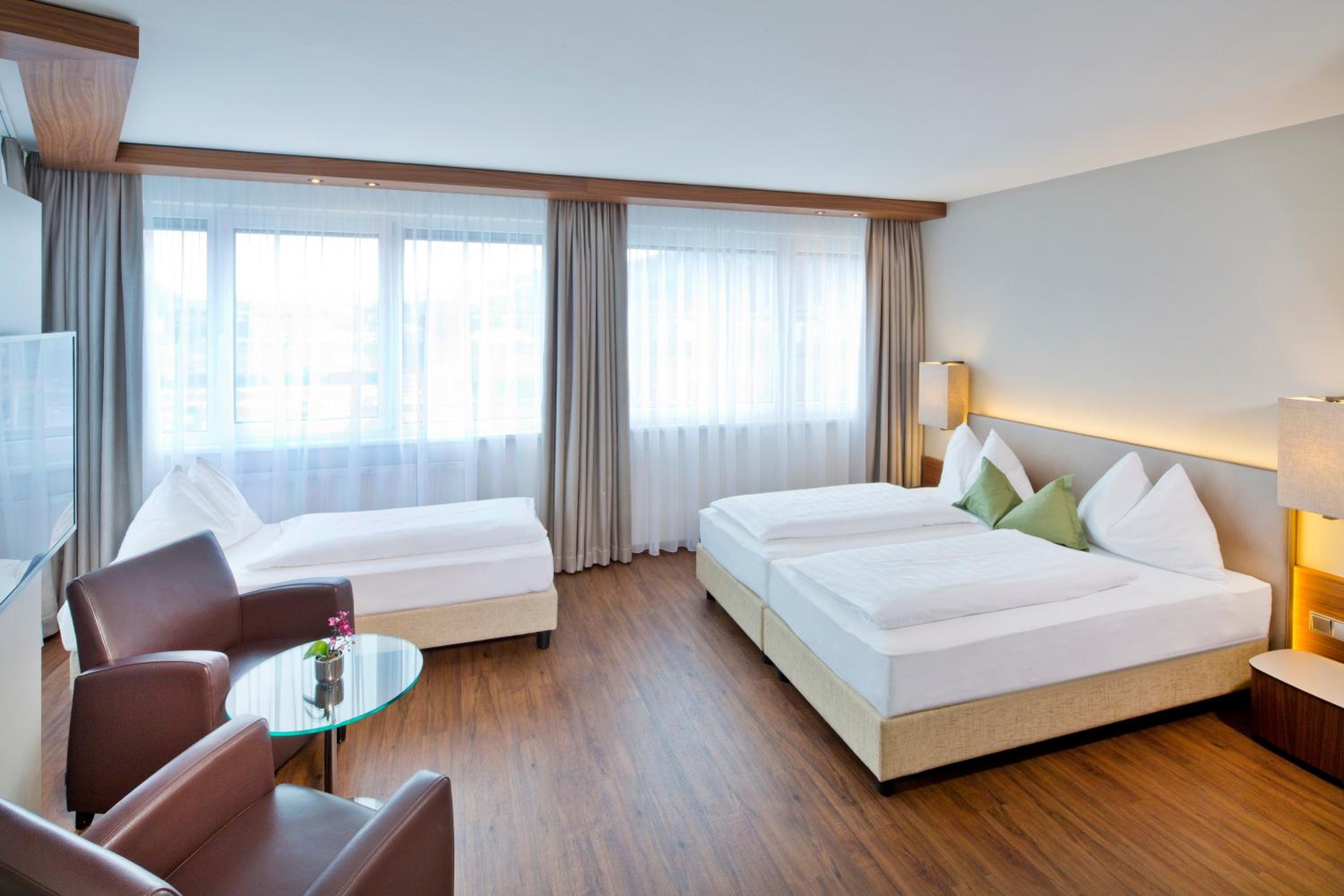 Business Triple Room - Photo 1