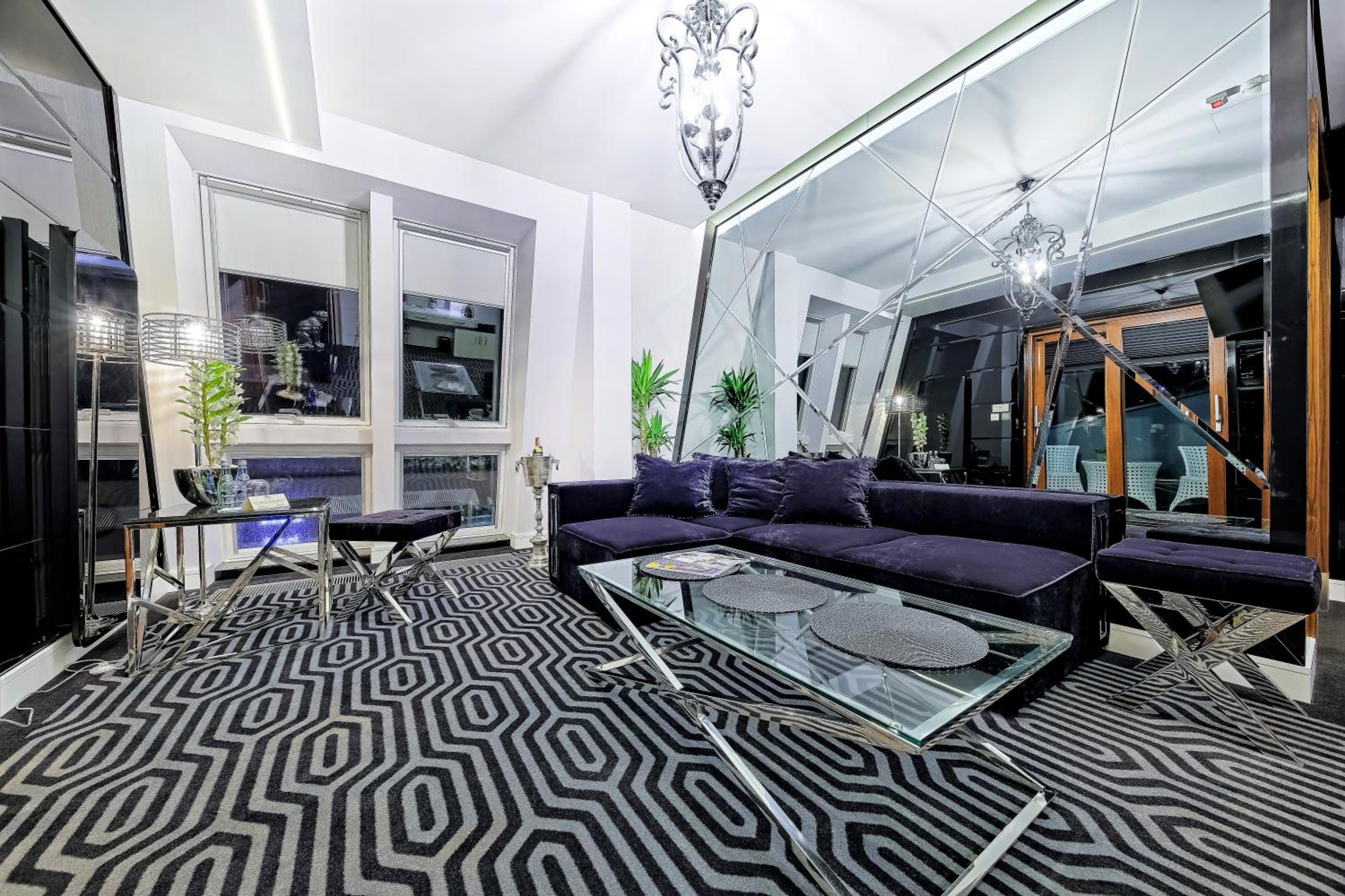 Studio Apartment with Sea View - Photo 1