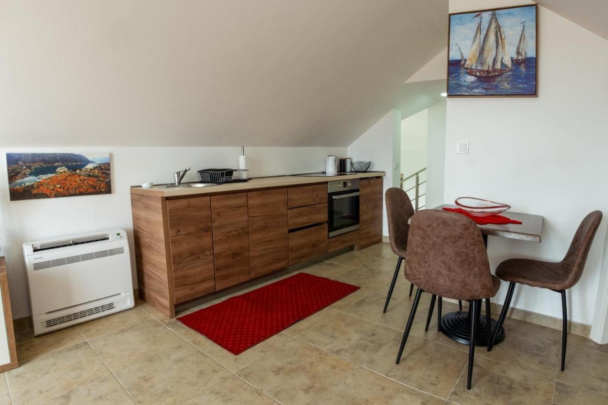 Apartment with Sea View photo 3