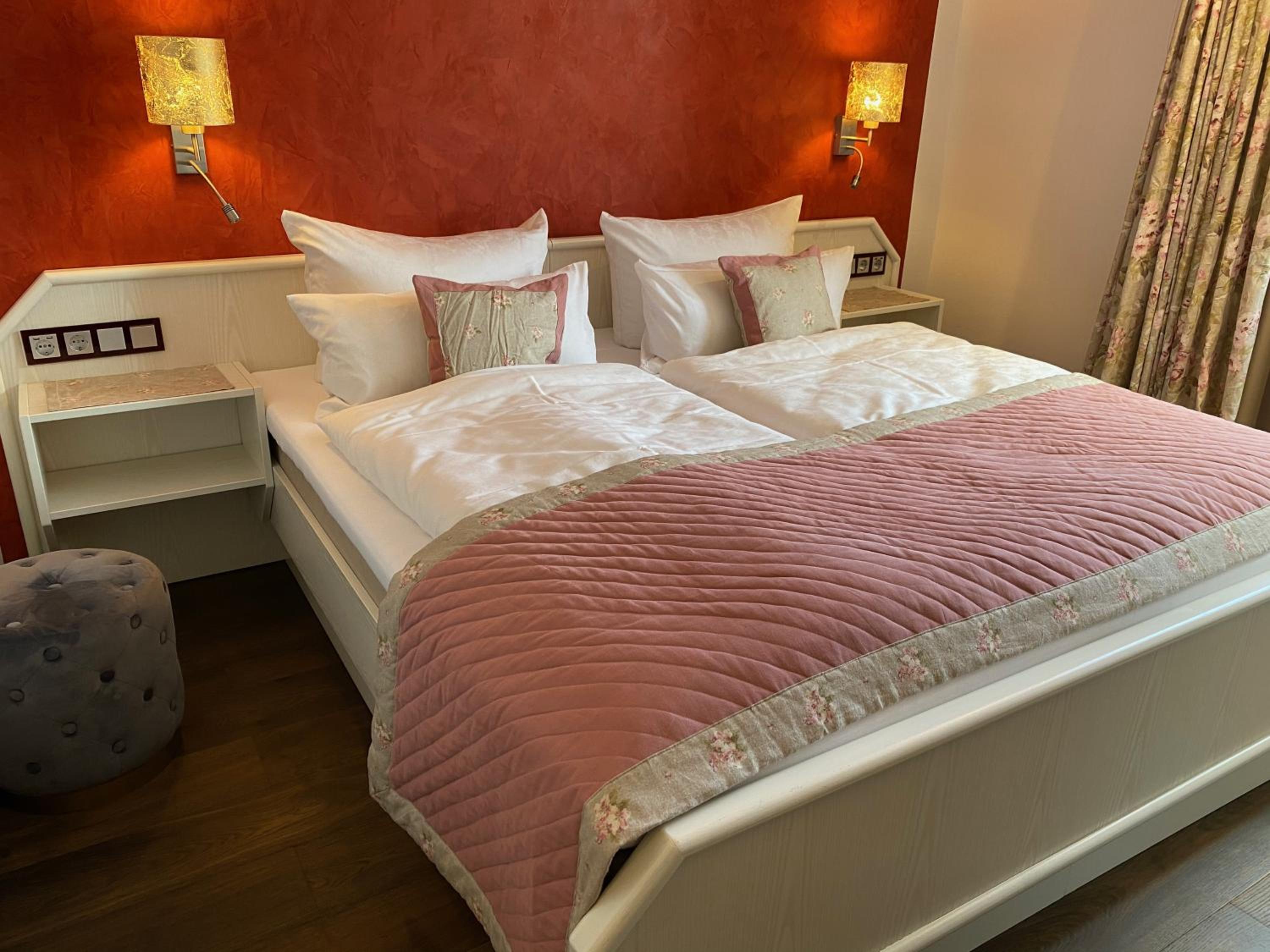 Superior Double Room - Photo 1