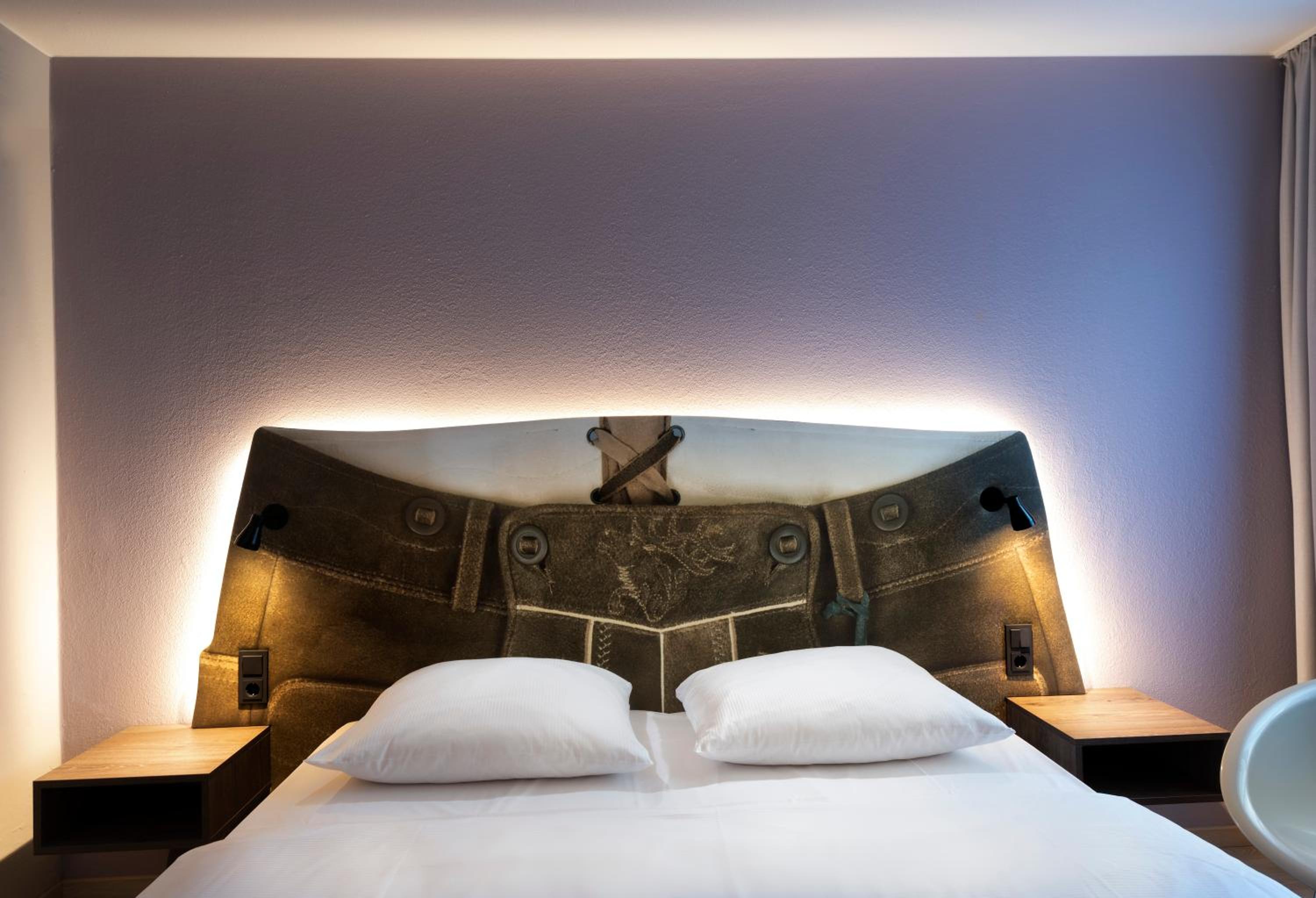 Standard Double Room - Photo 7