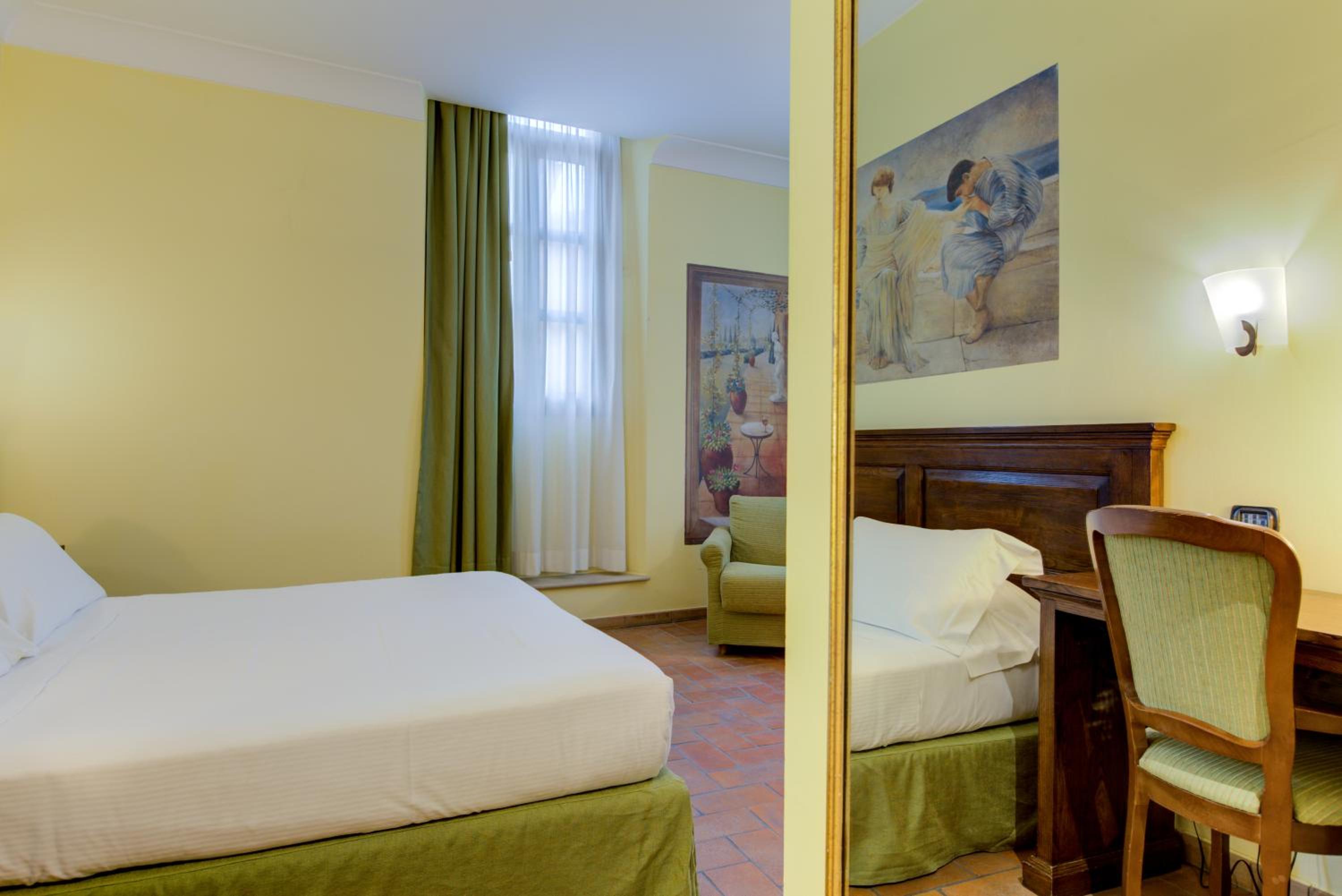 Deluxe Double Room with Spa Access - Photo 16