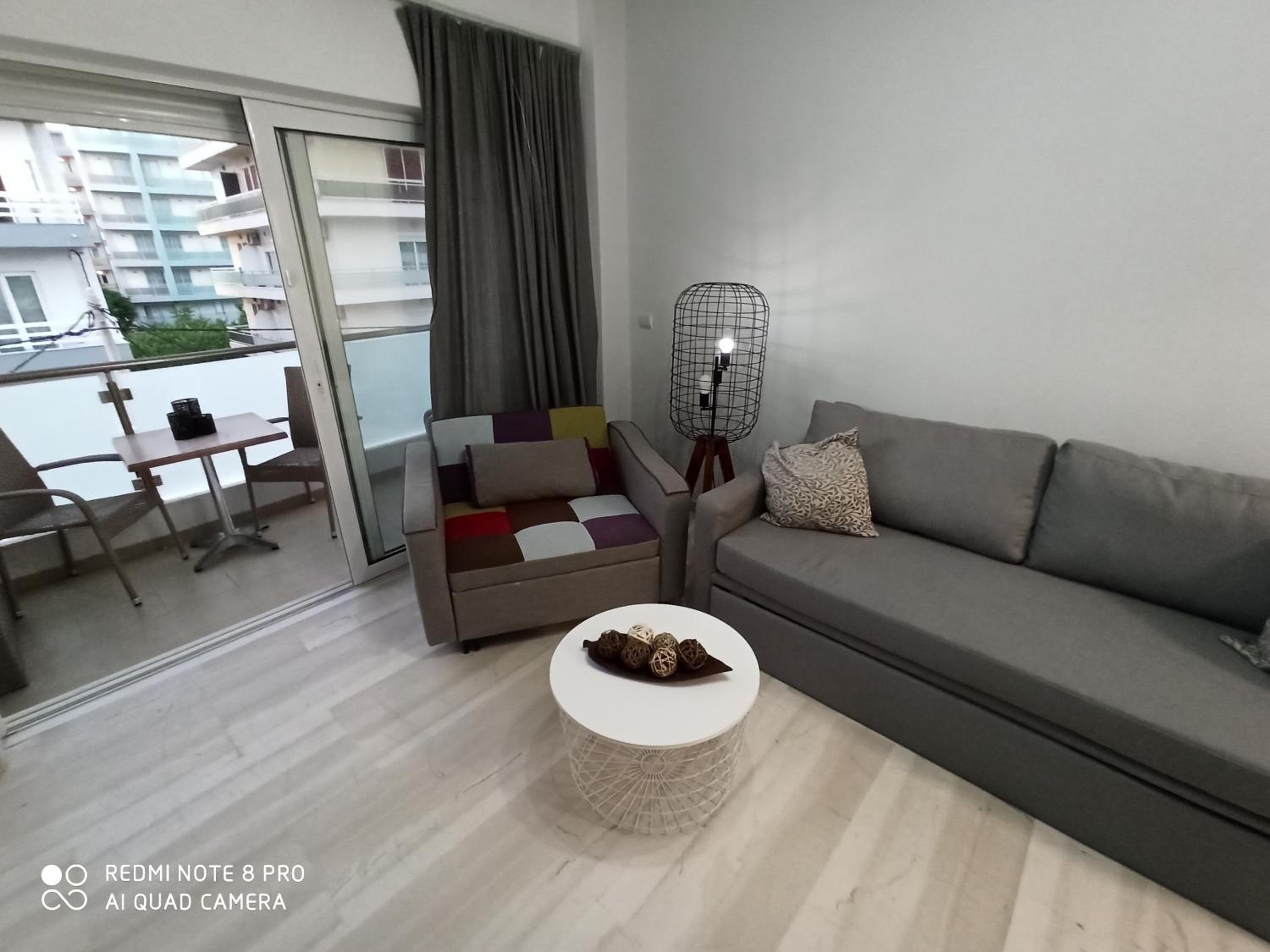 Deluxe Apartment