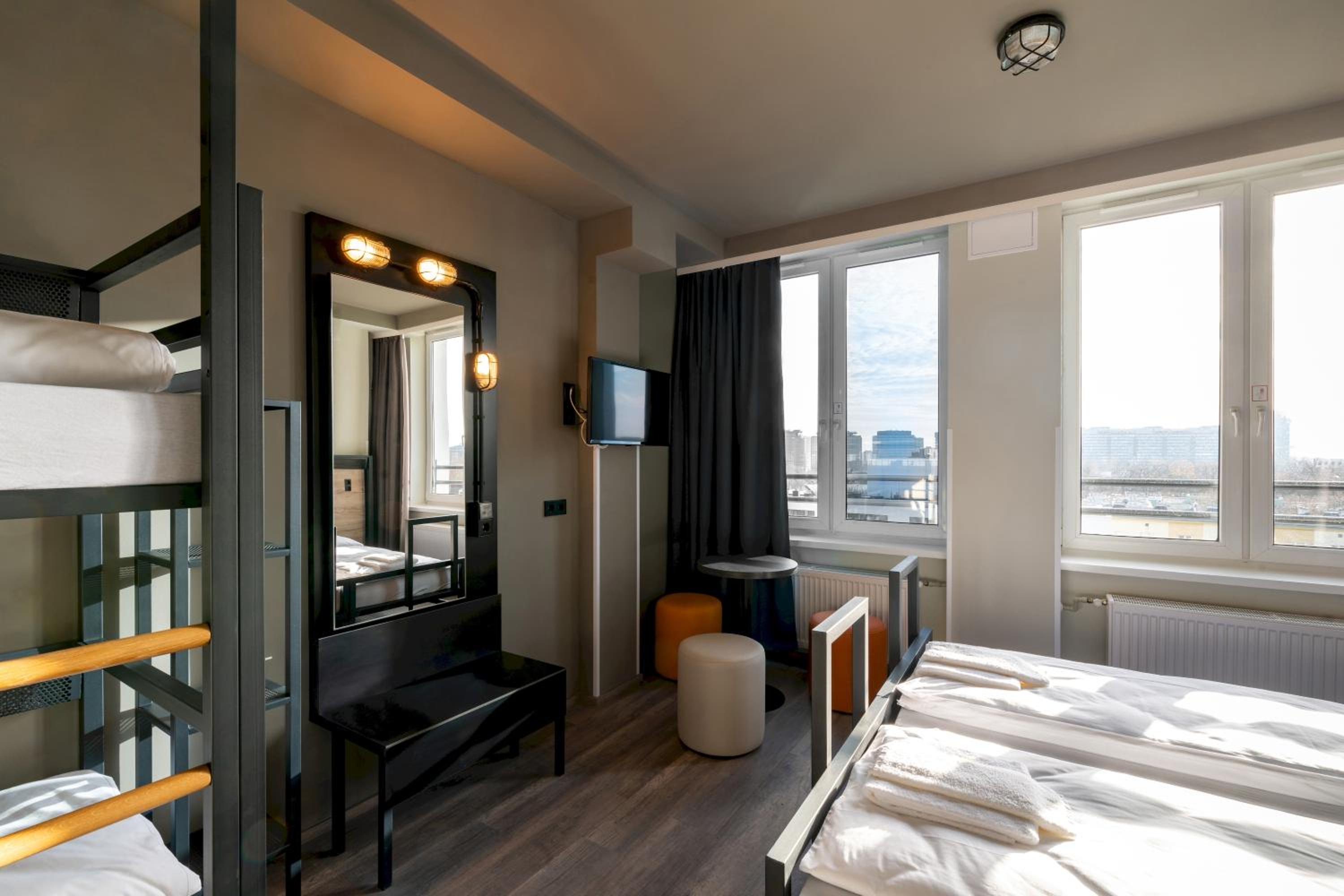 Quadruple Room - Photo 3