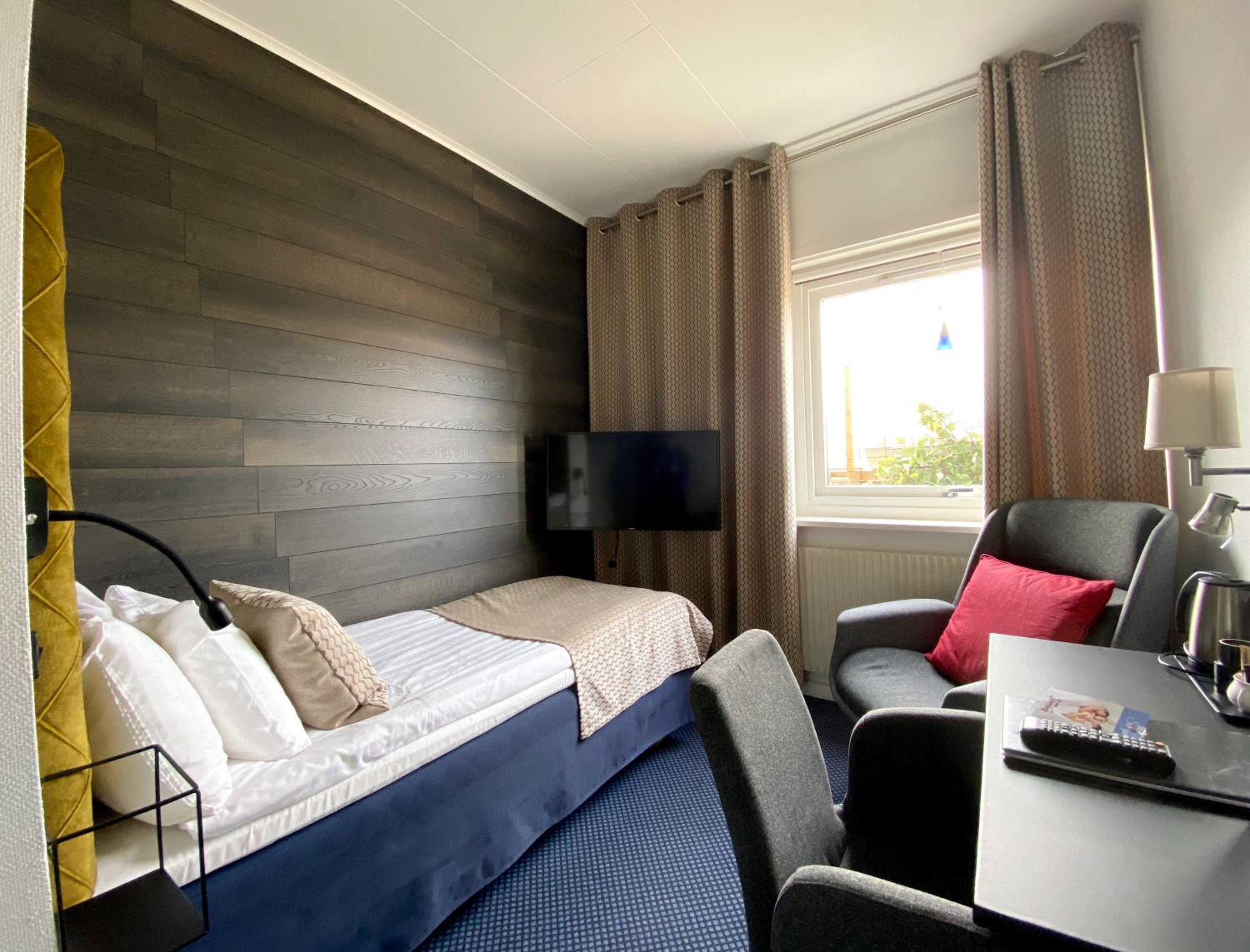 Single Room photo 3