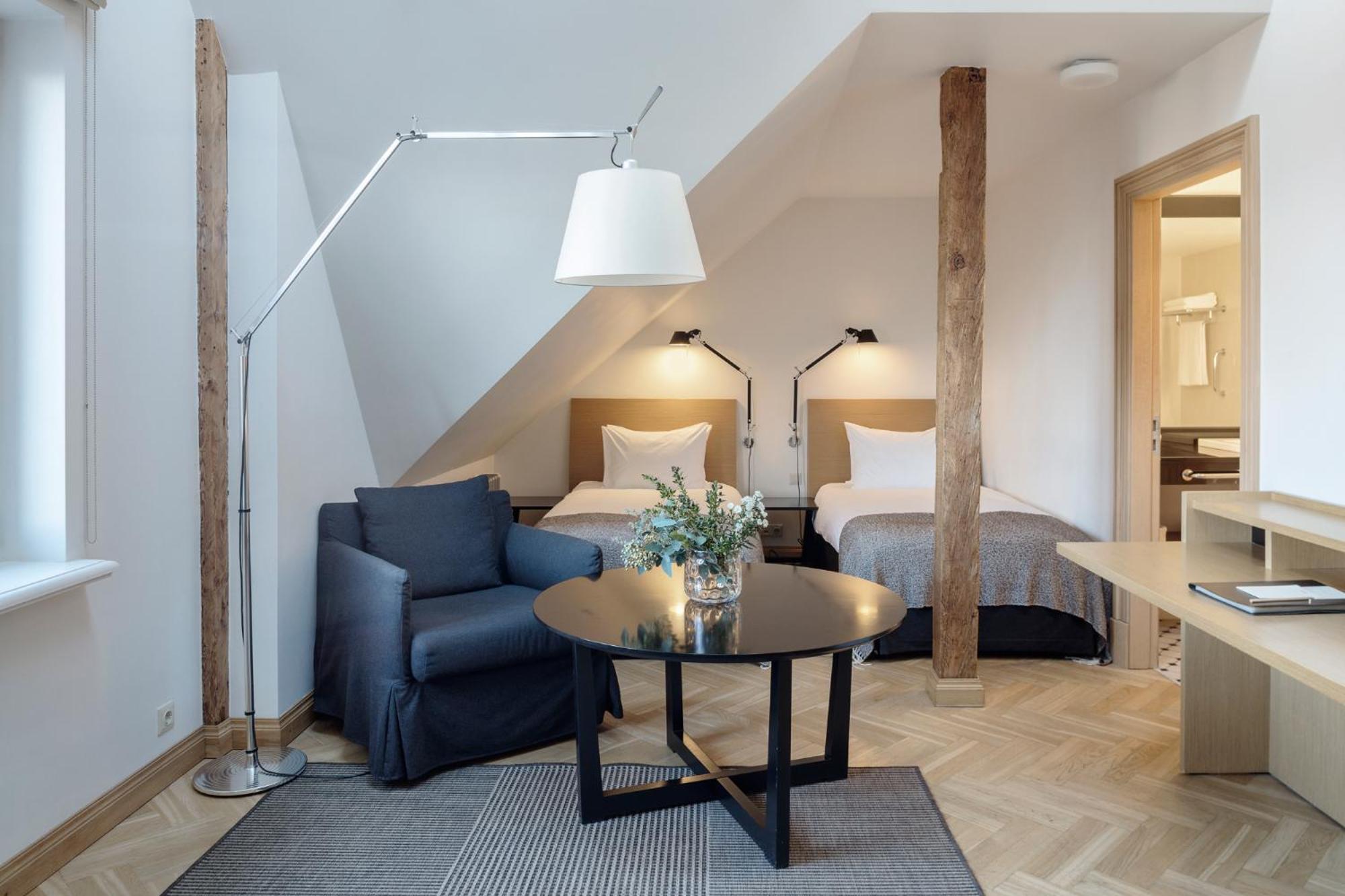 One-Room Apartment with Twin Beds - Photo 1