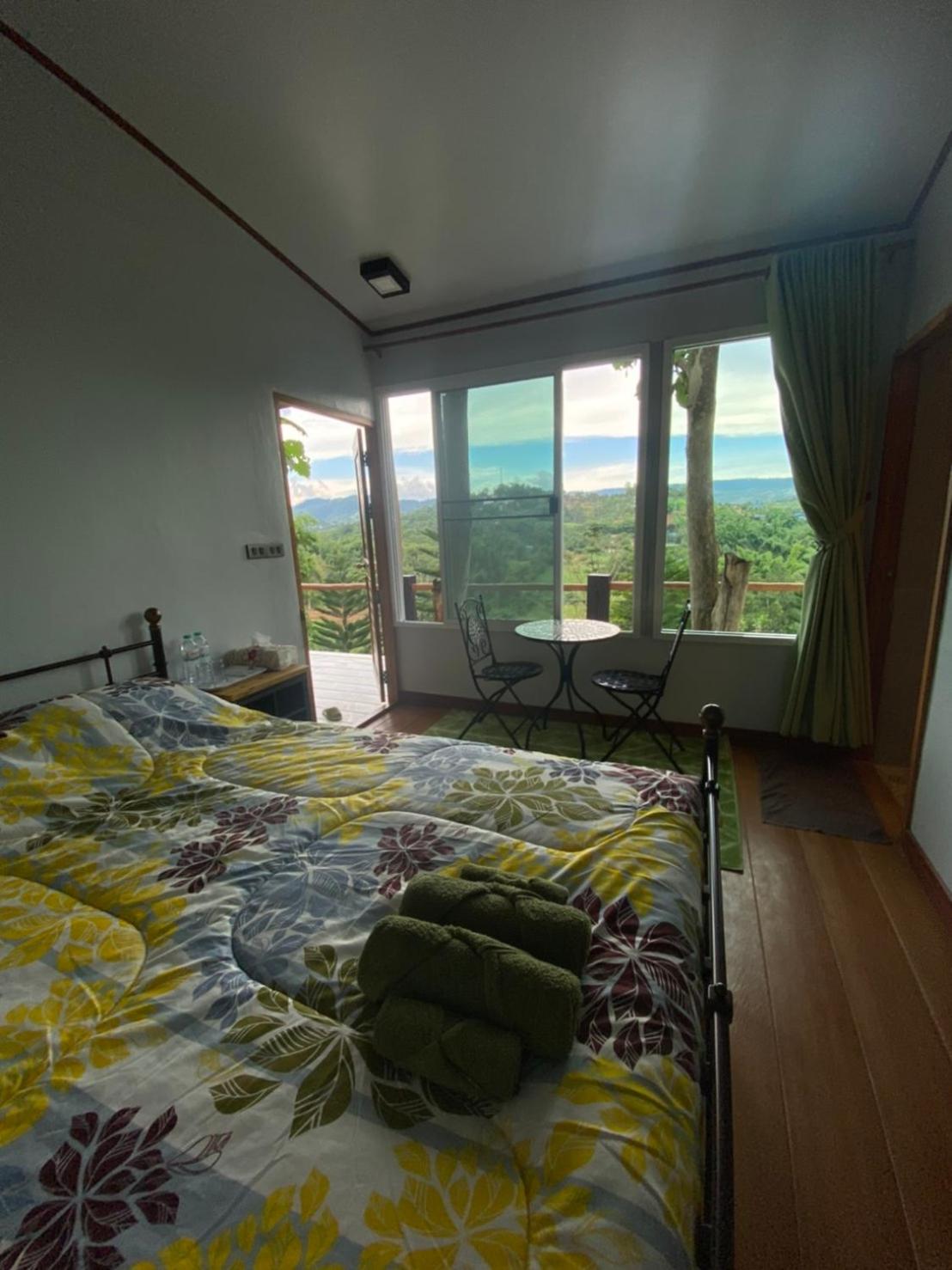 King Room with Mountain View photo 1