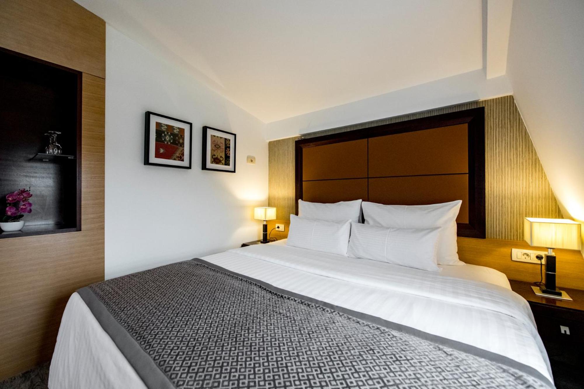 Superior Double Room - Photo 9
