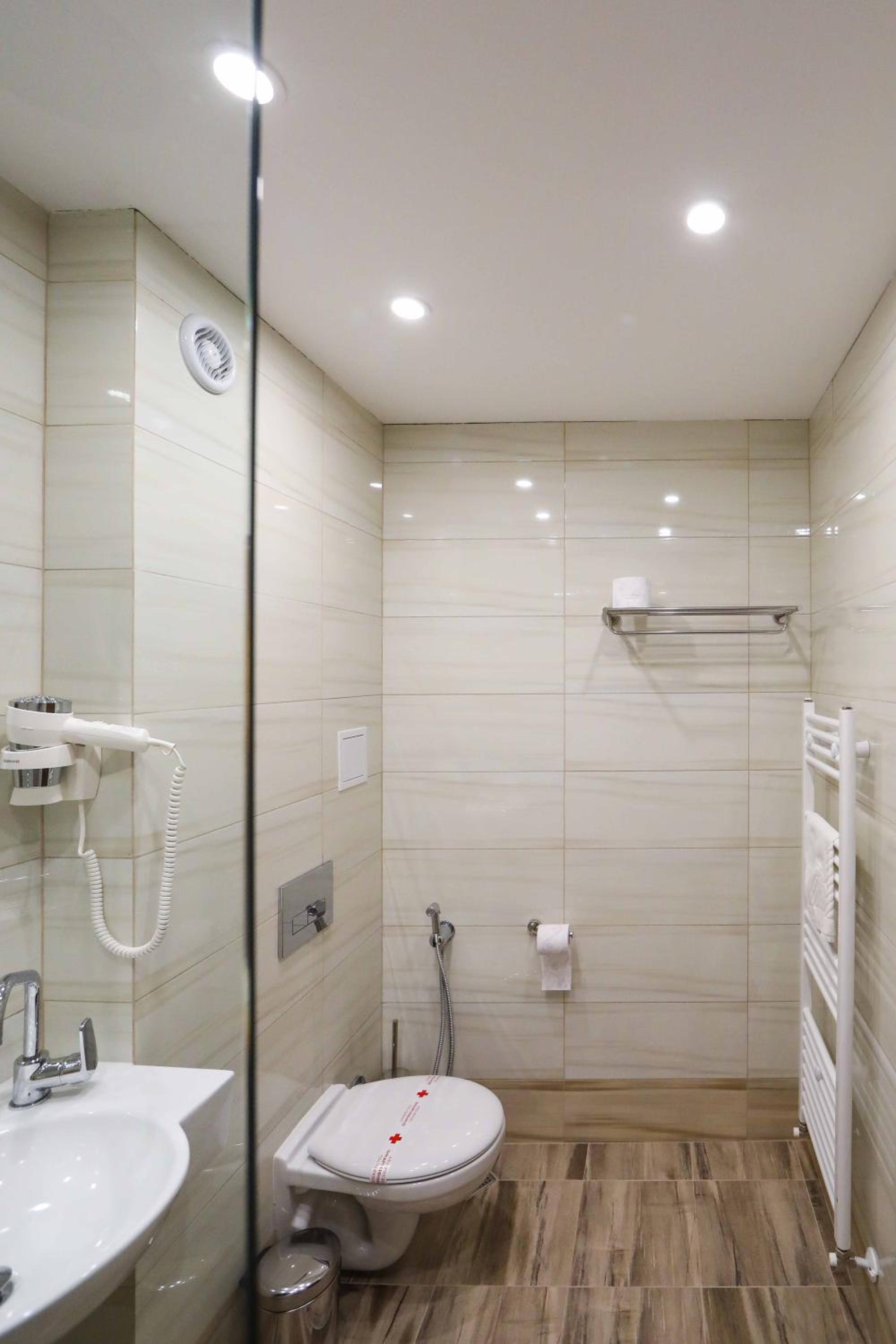 Comfort Double Room - Large - Photo 6