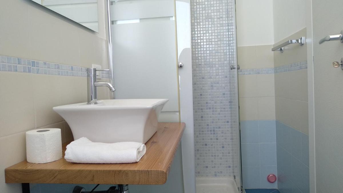 Large Double Room photo 2