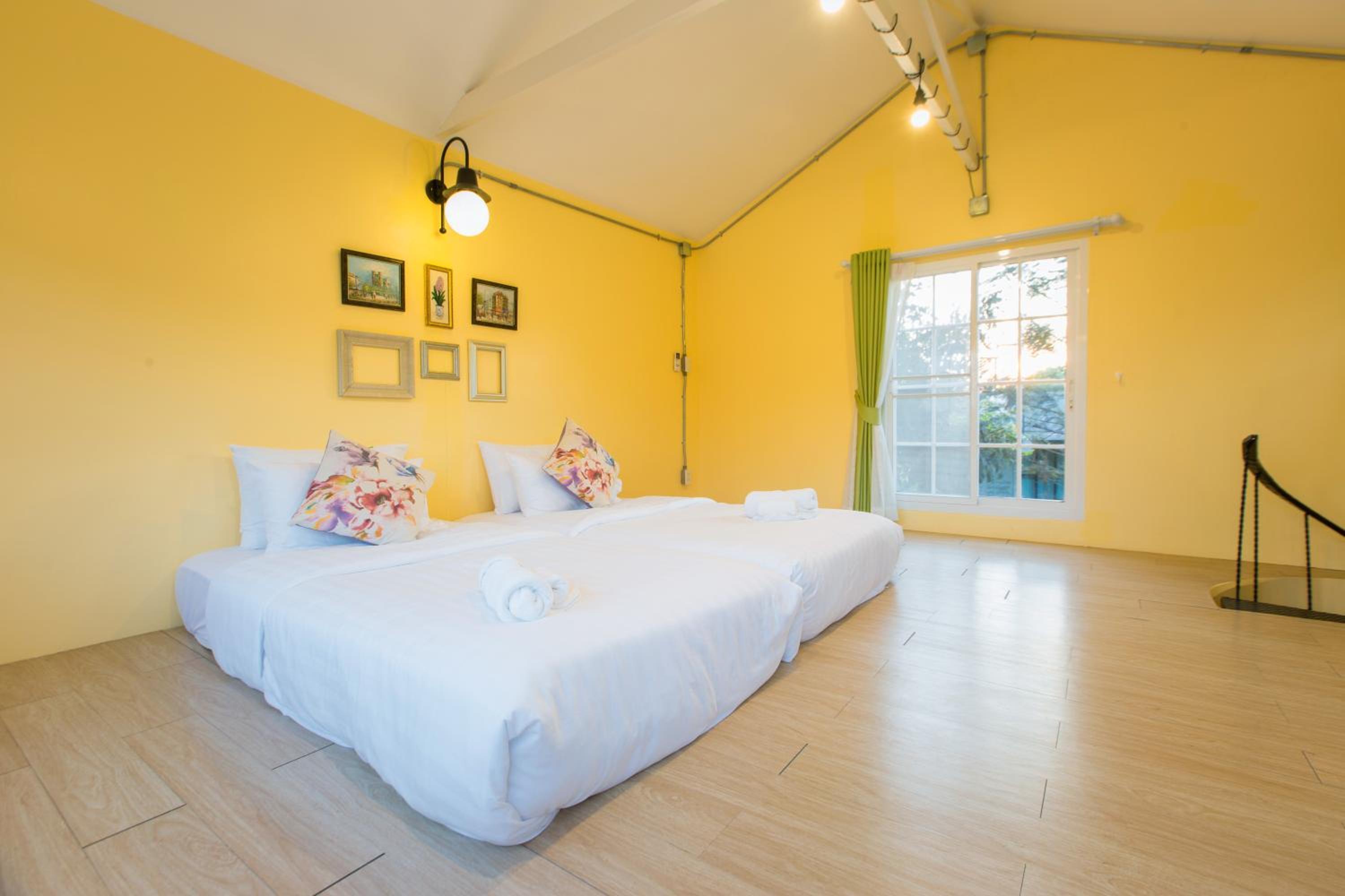 Deluxe Bungalow With Garden View photo 2