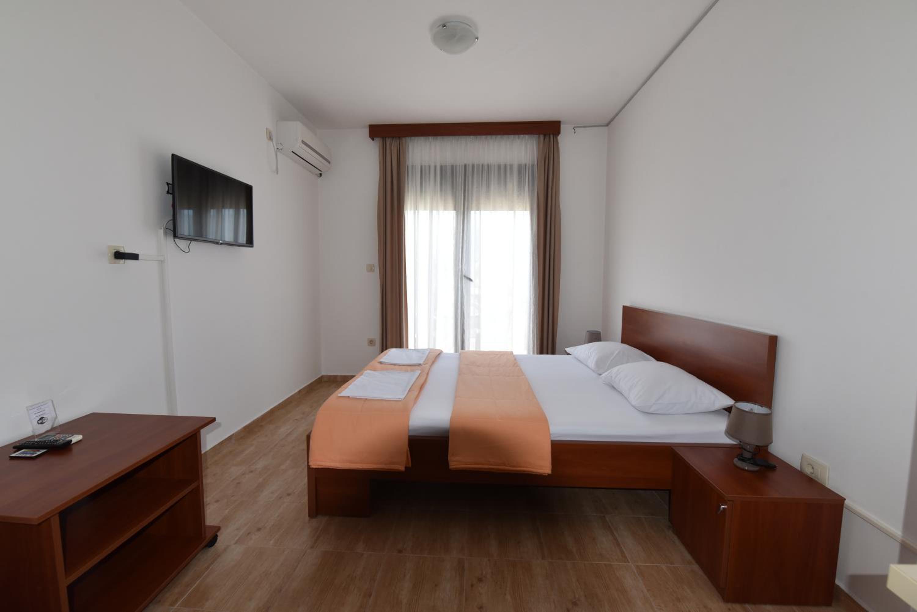 Standard Studio Apartment with Balcony