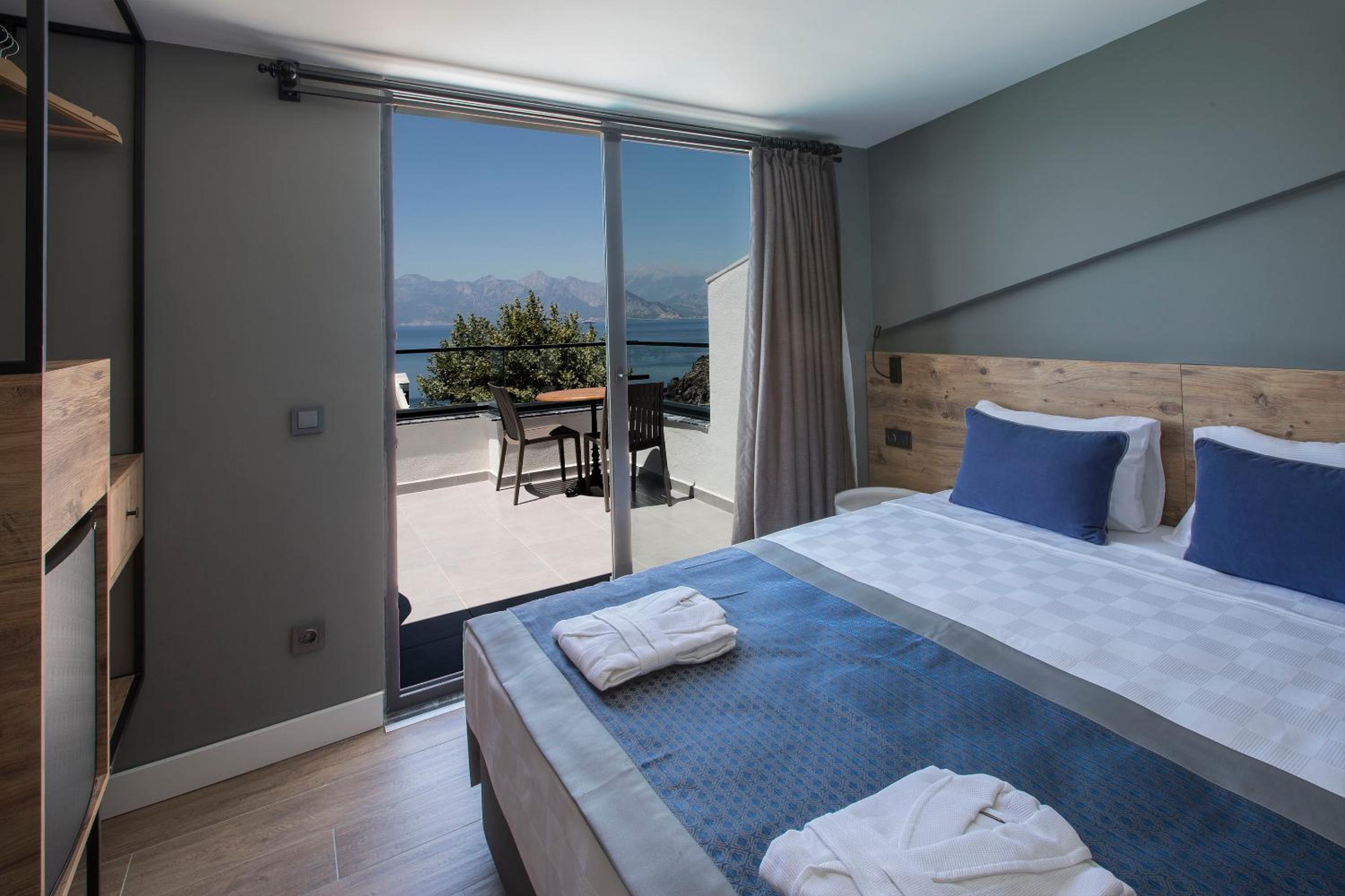 Junior Suite with Terrace