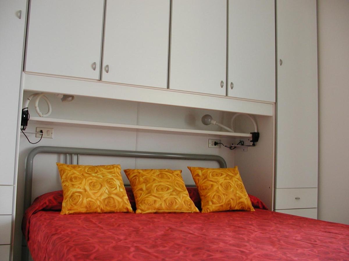 Two-Bedroom Apartment photo 2