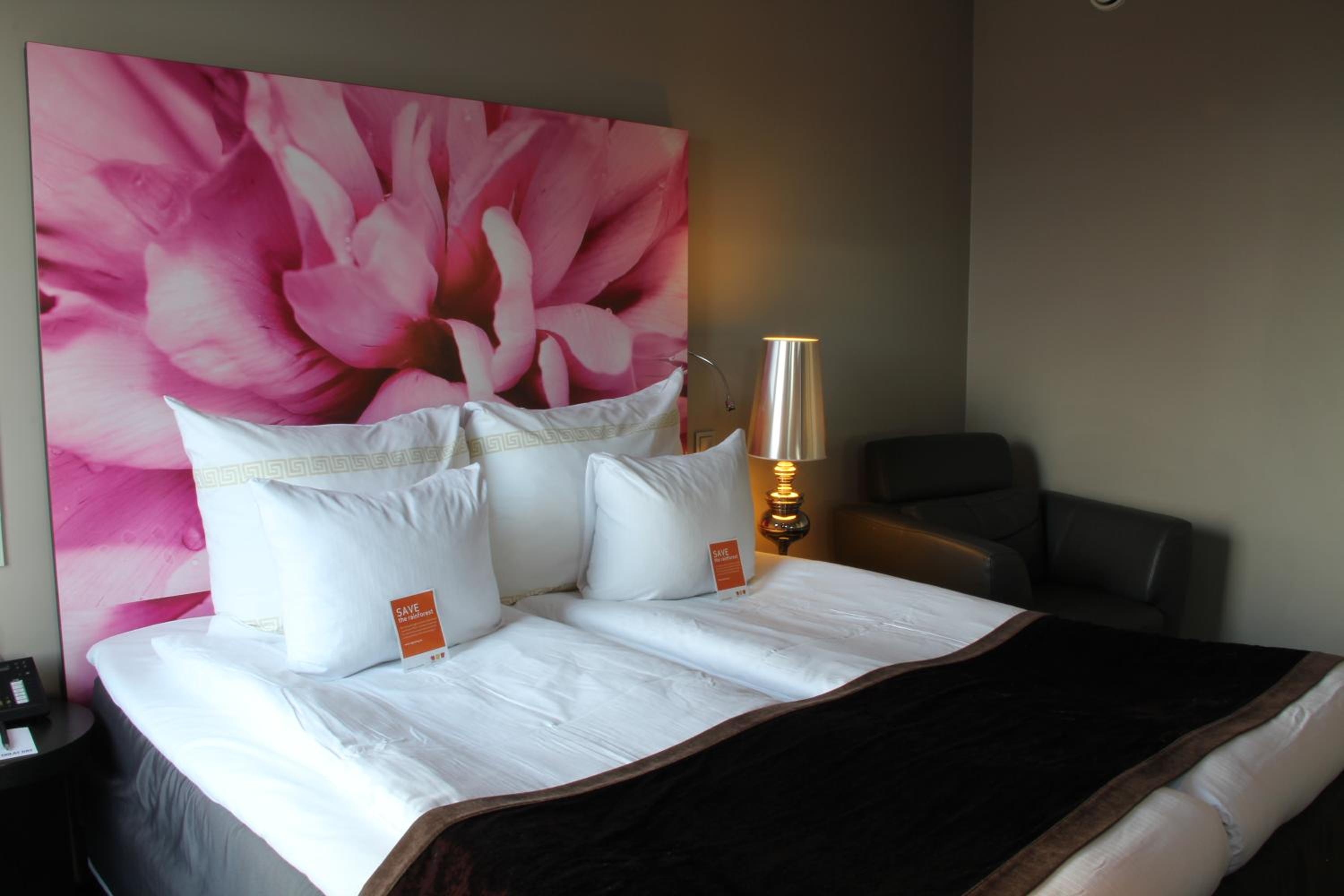 Standard Double or Twin Room - Photo 4