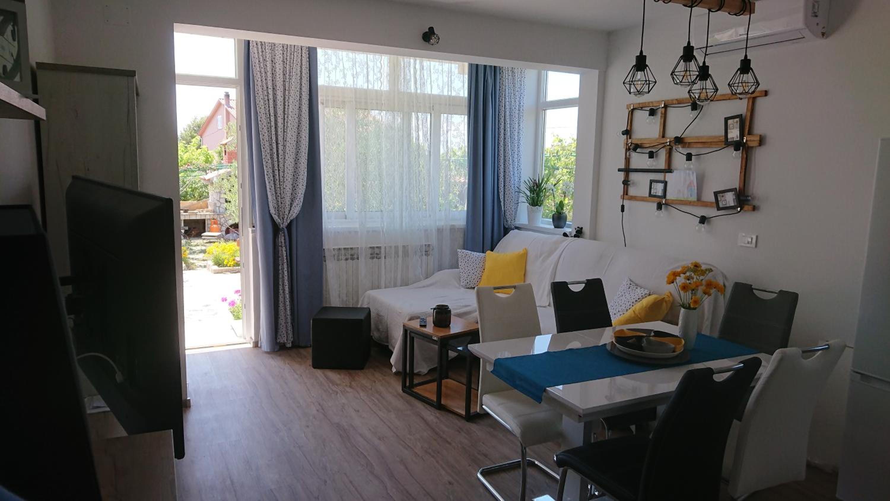 Apartment - Ground Floor photo 1