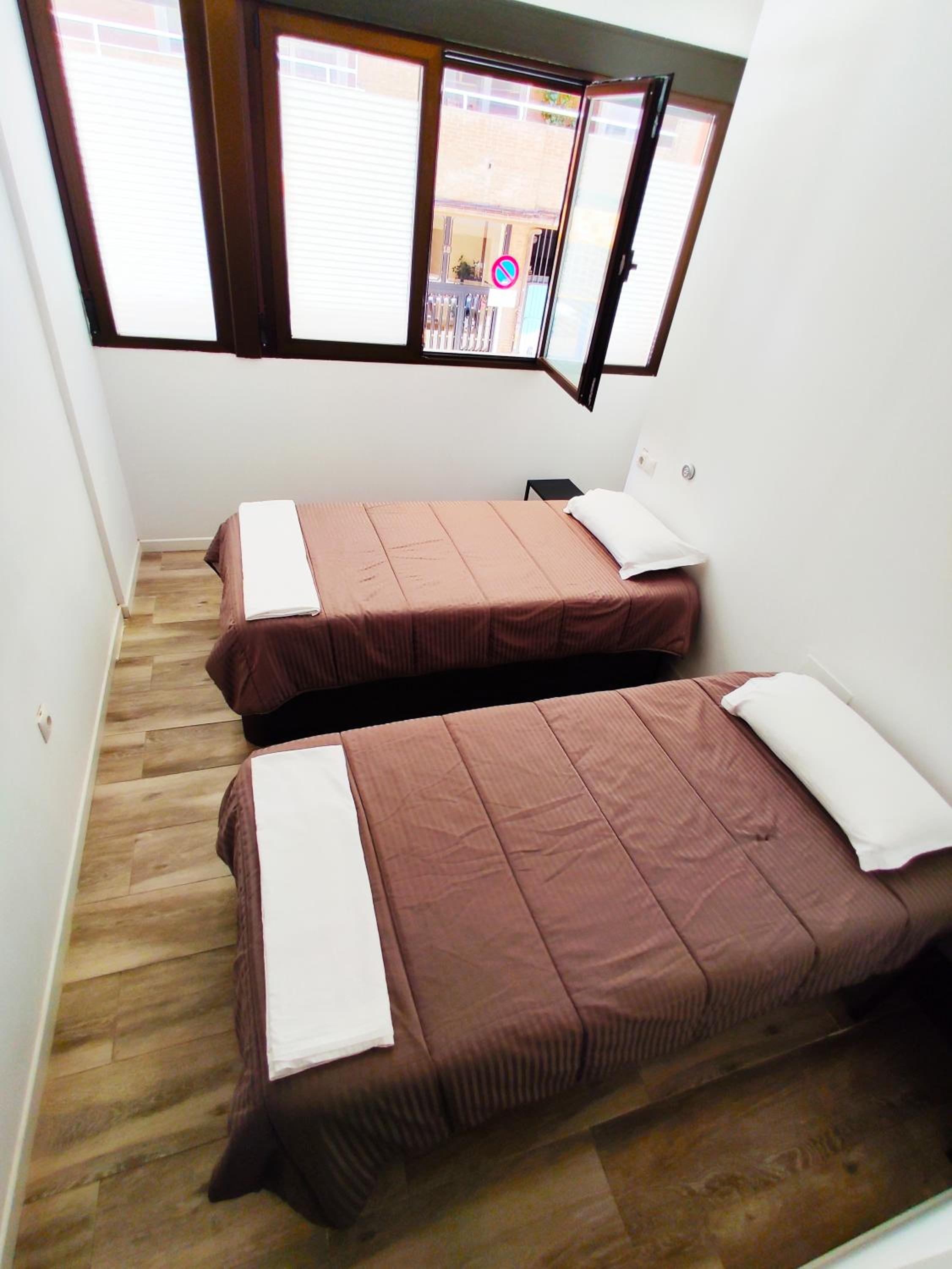Habitación Doble con Baño Privado