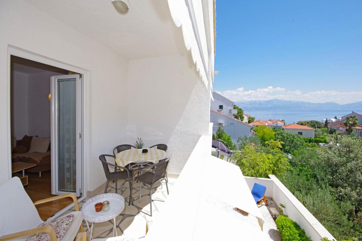 Apartment with Sea View photo 2