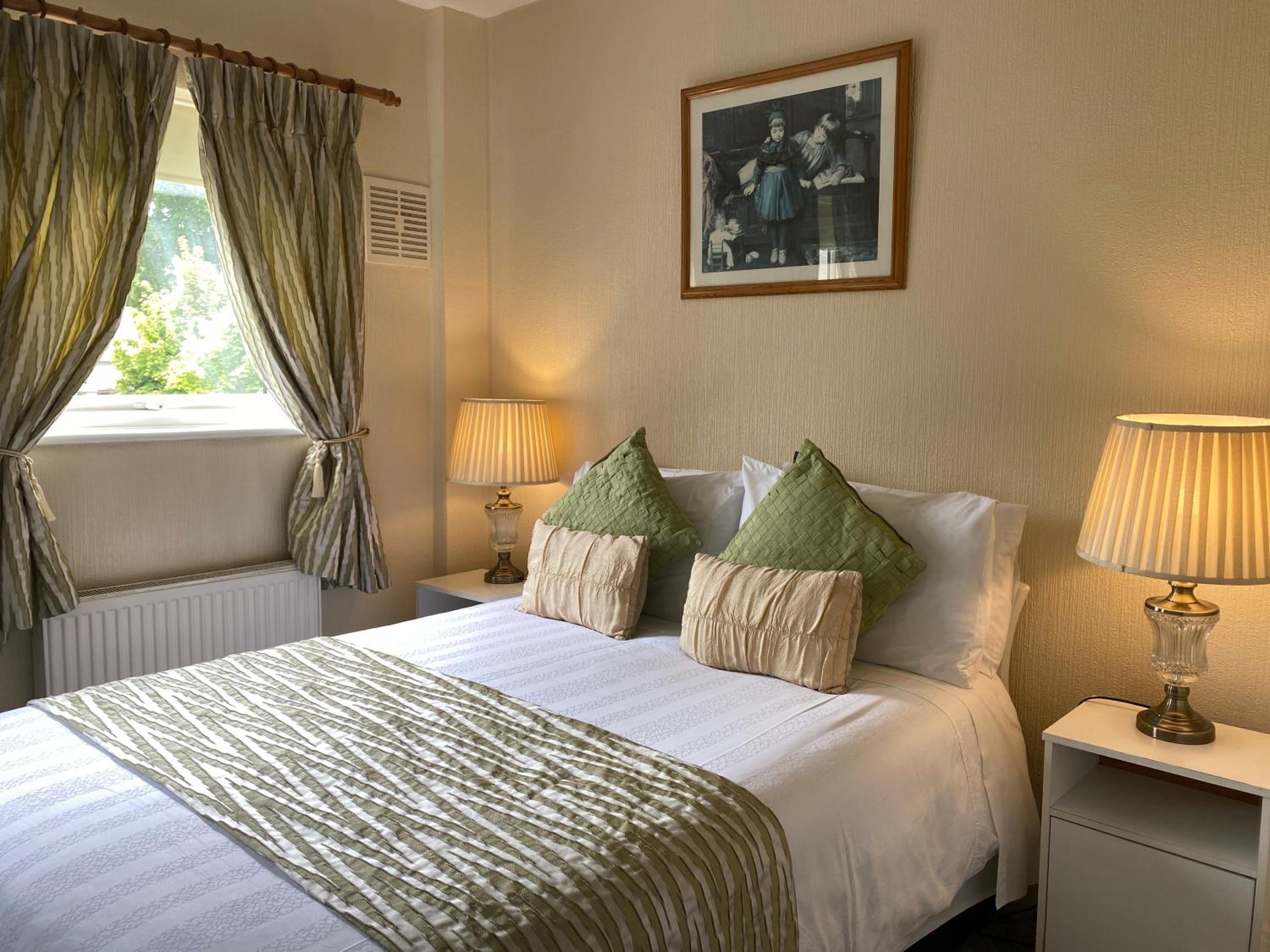 Deluxe King Room photo 3