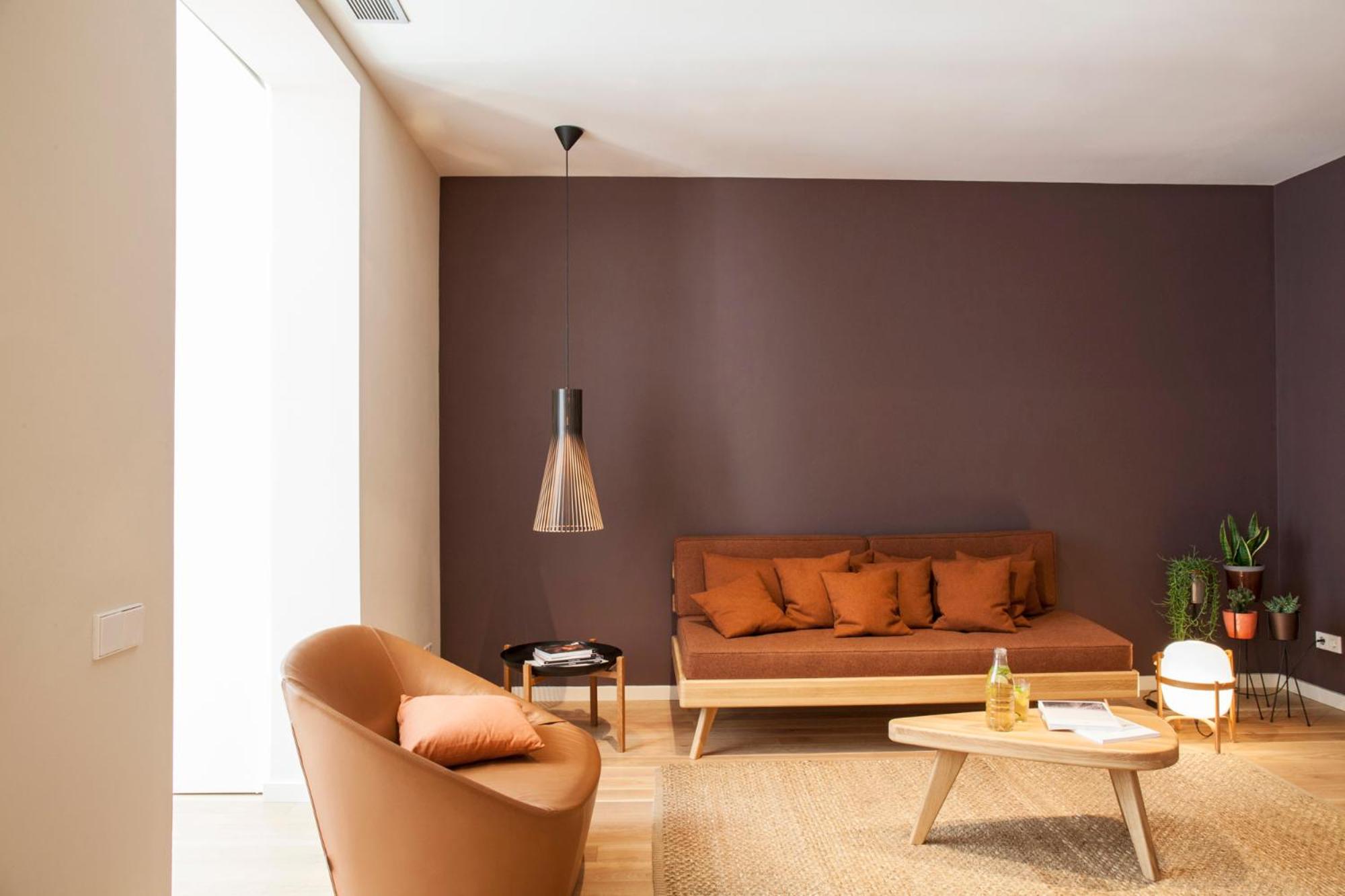 Apartamento de una habitación con bañera y vista al patio interior (II)