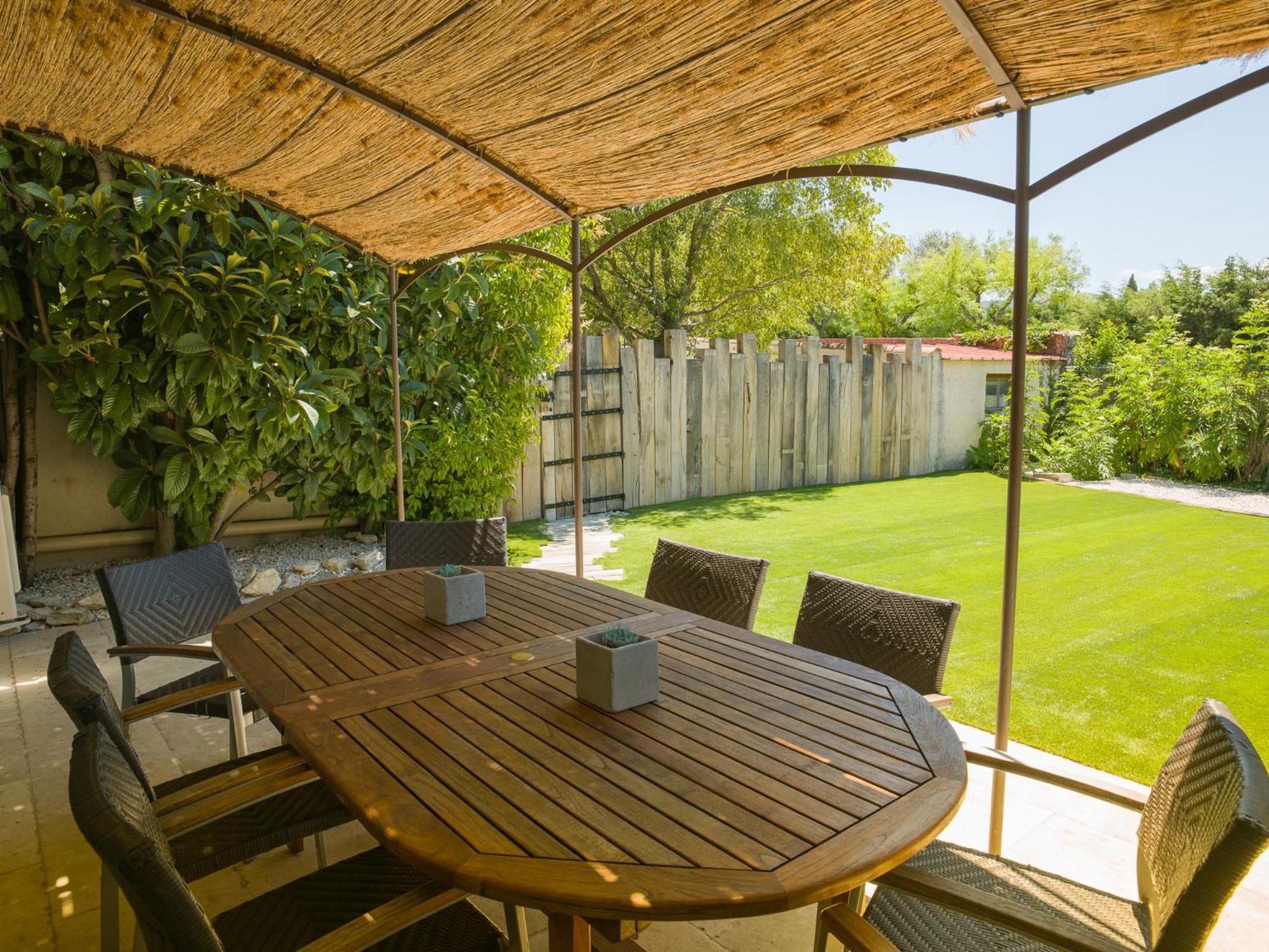 Holiday Home with private garden  - Photo 9