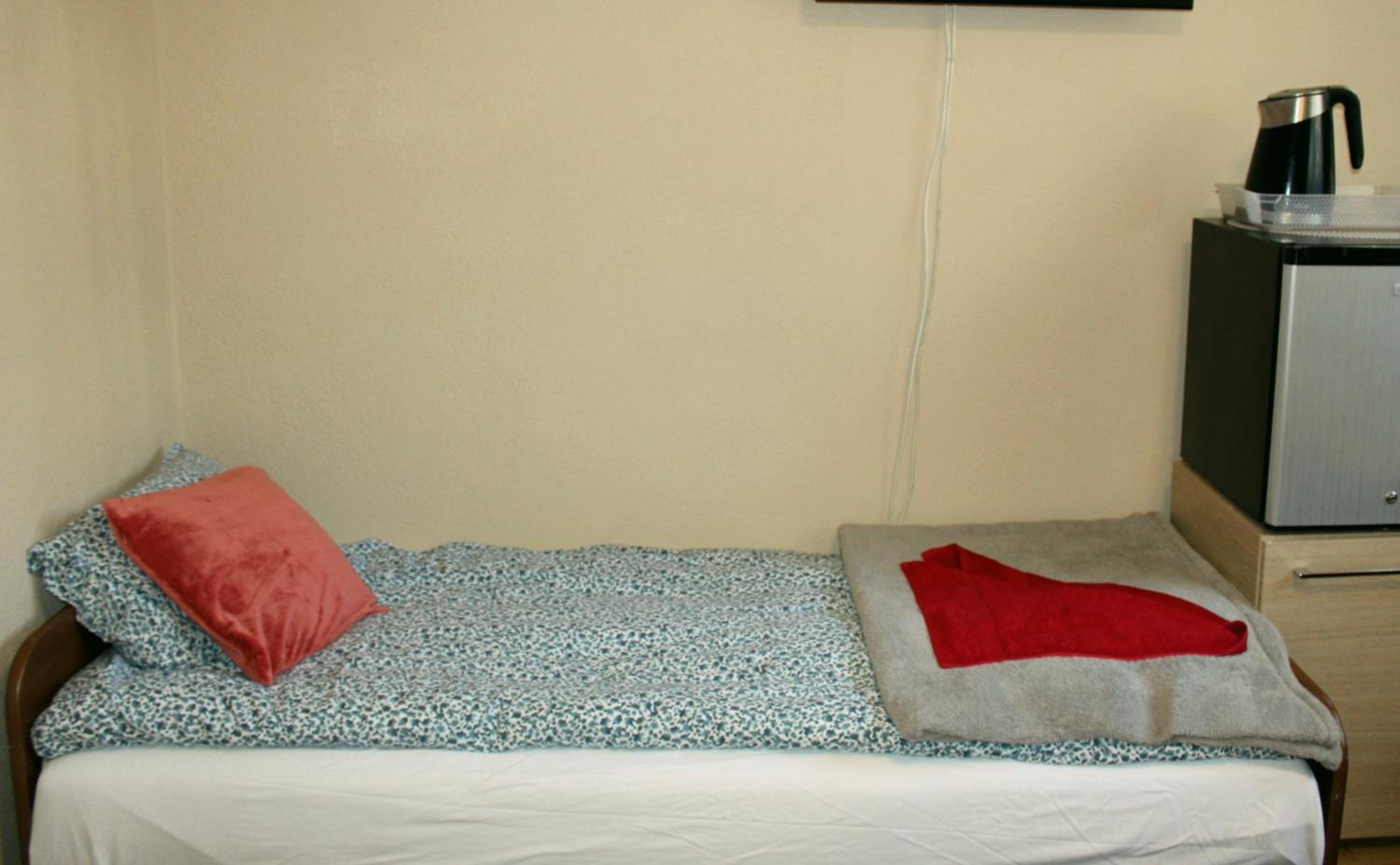 Triple Room with Private Bathroom - Photo 2