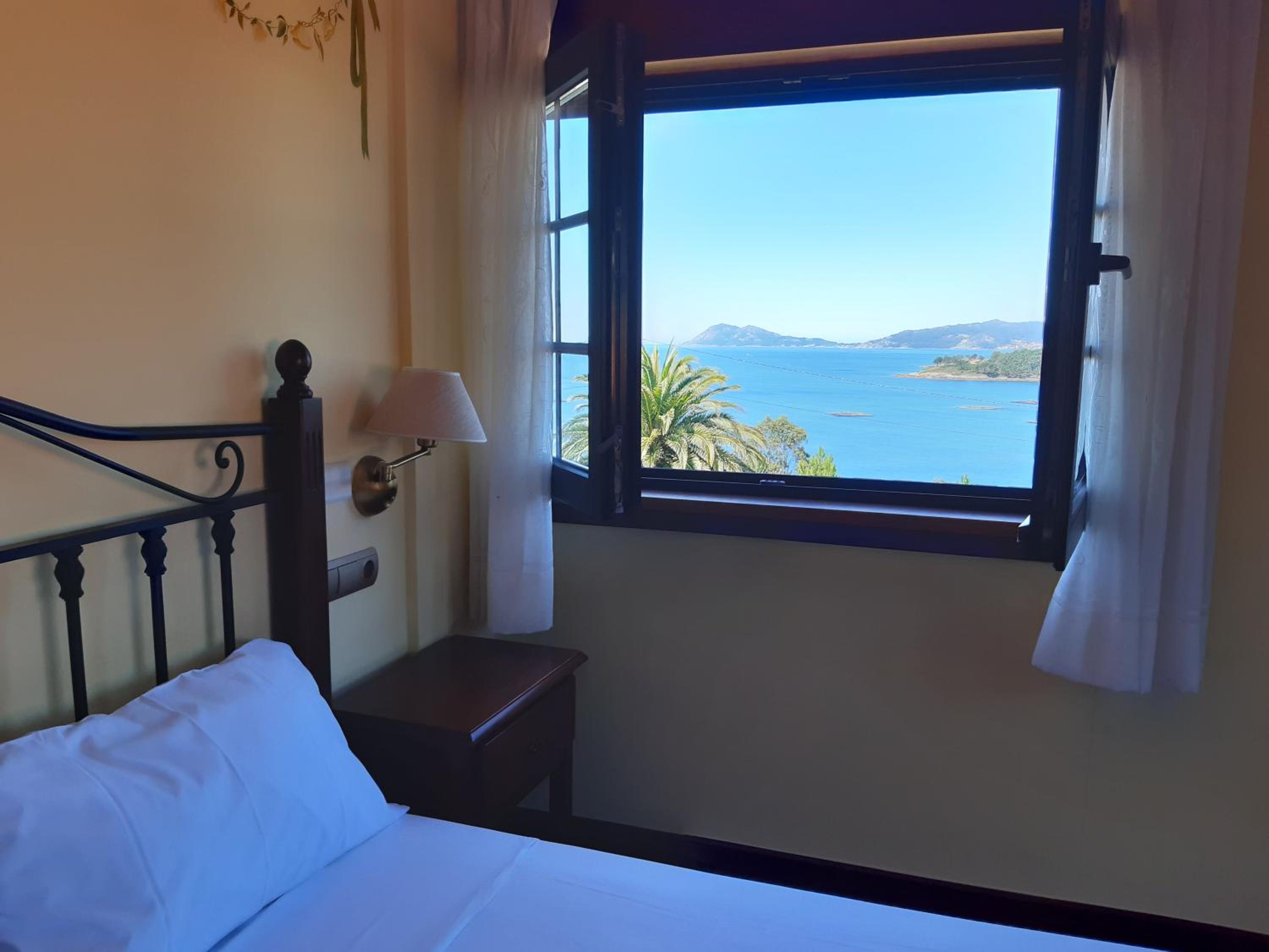 Habitación Doble con Vista al Mar