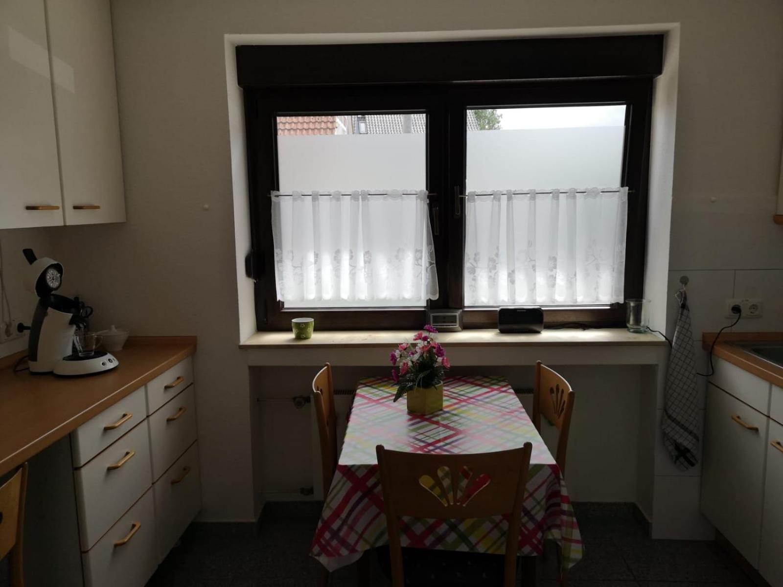 Standard Double Room - Photo 8