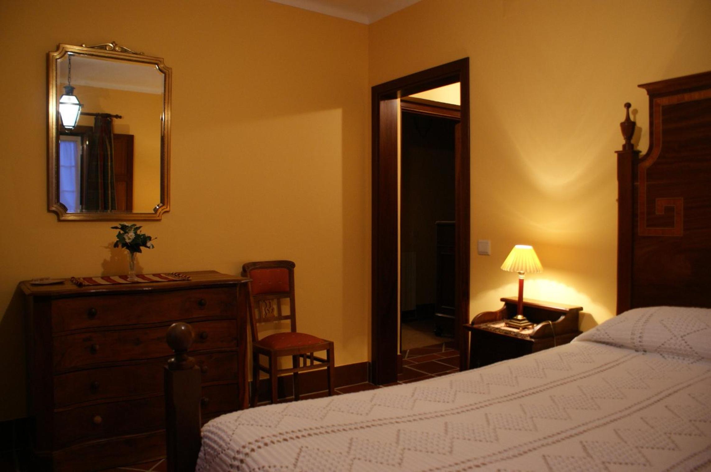 Double or Twin Room photo 3
