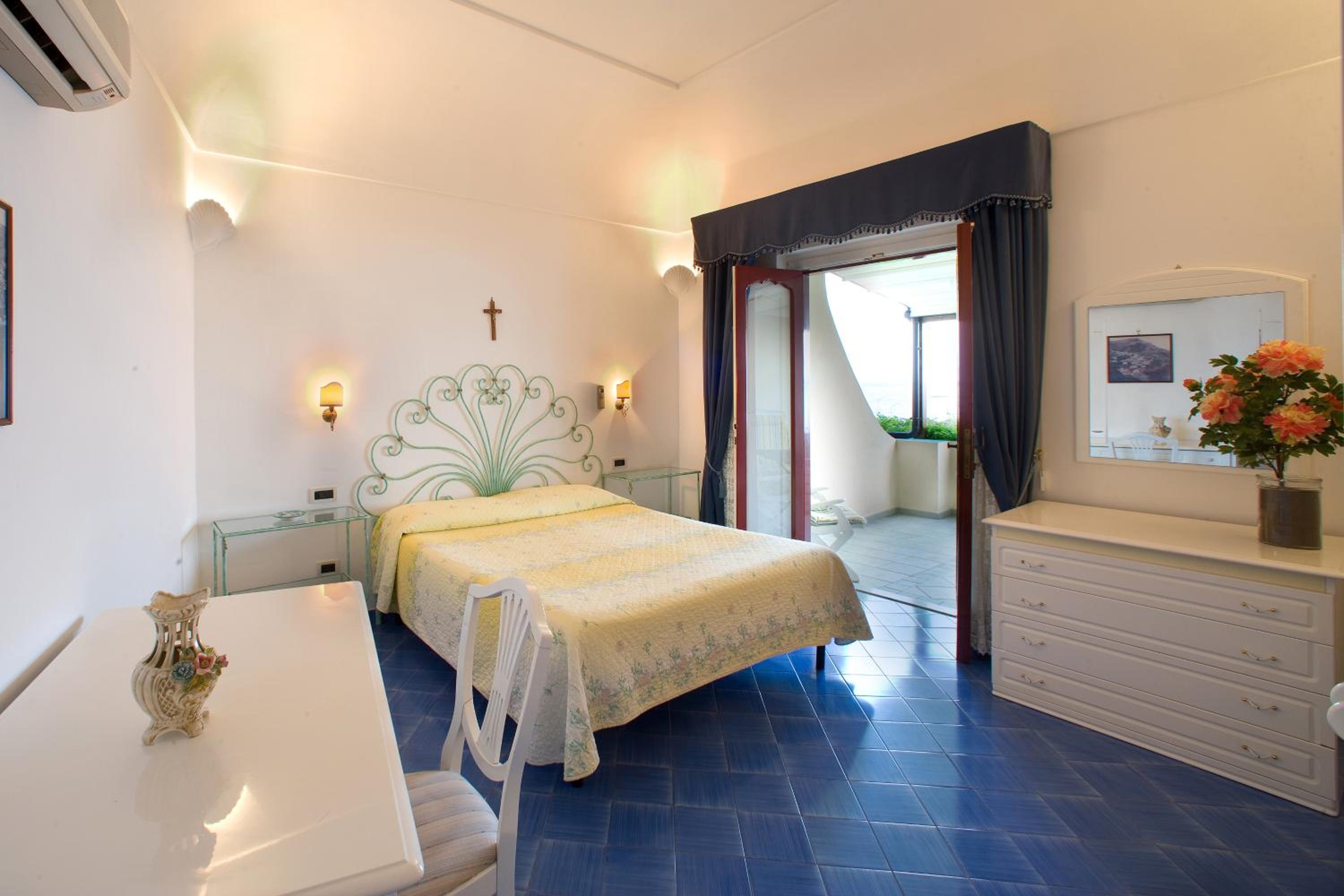 Suite with Sea View photo 1