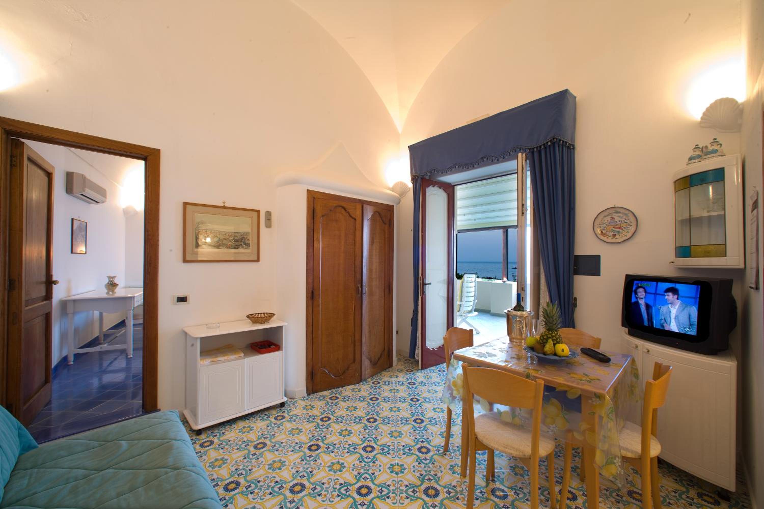 Suite with Sea View photo 2