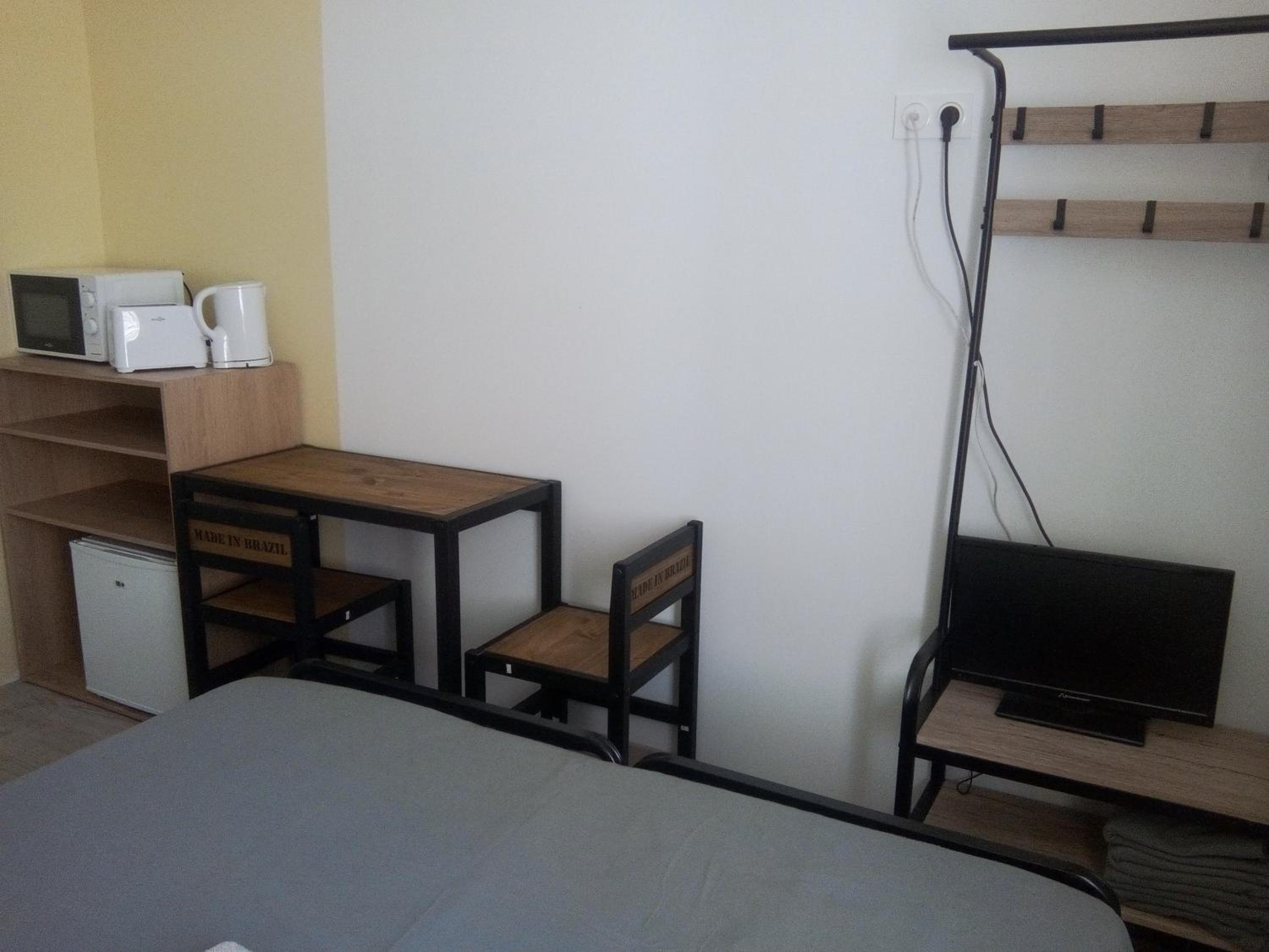 Standard Double Room with Shared Bathroom photo 3