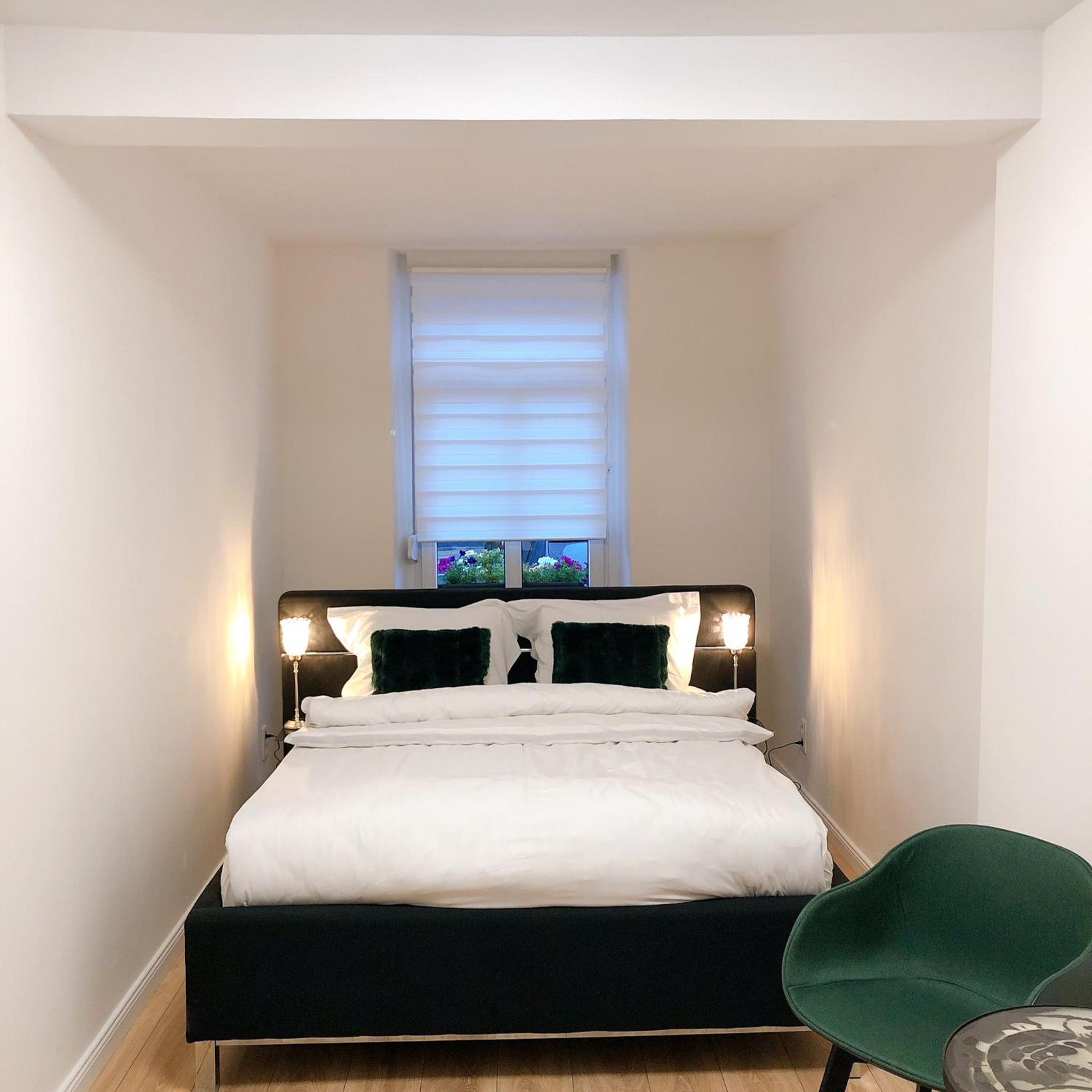 Three-Bedroom Apartment - Photo 15