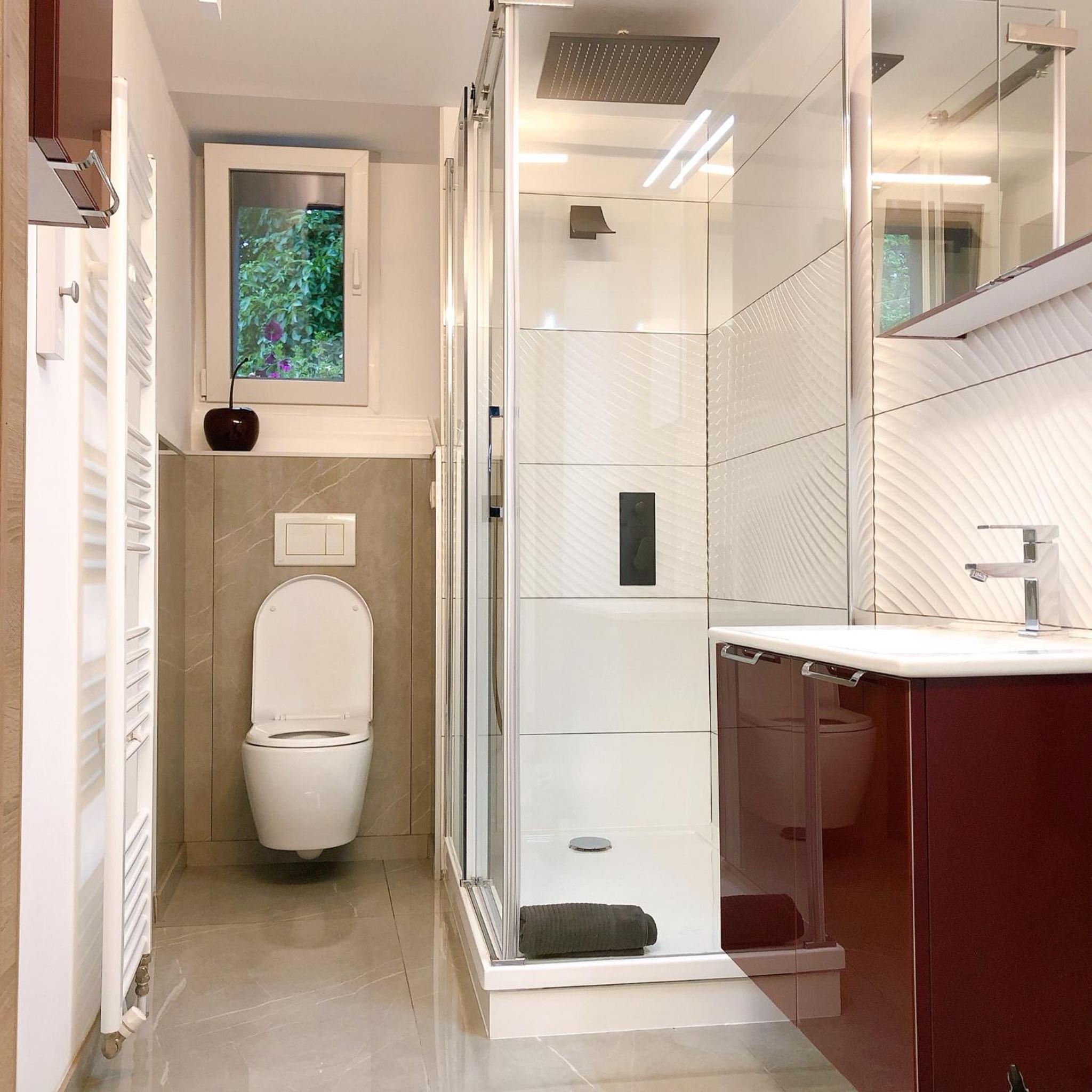 Three-Bedroom Apartment - Photo 19