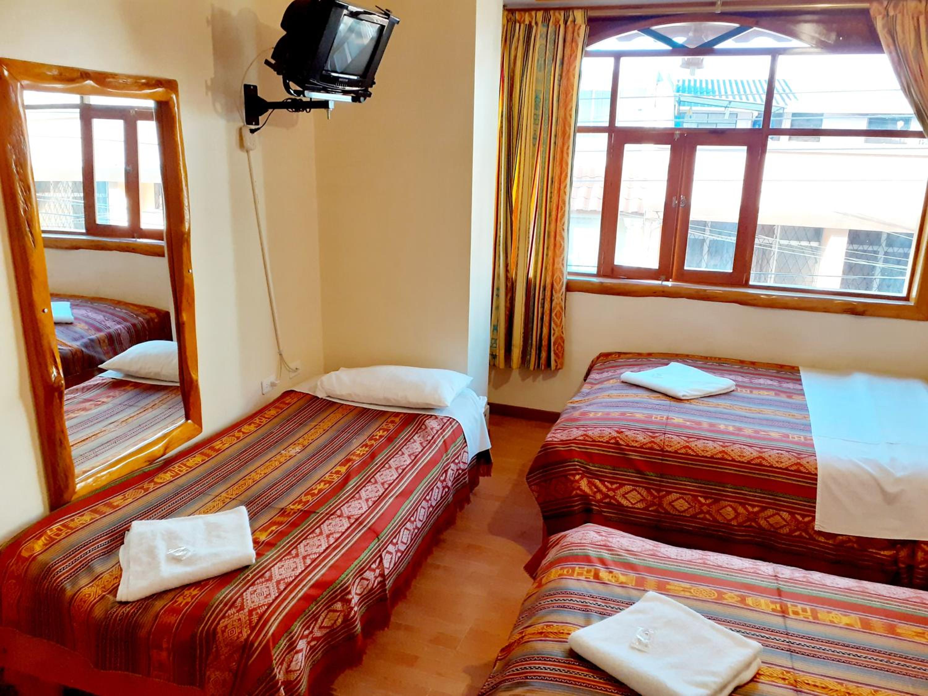Triple Room with Private Bathroom photo 3